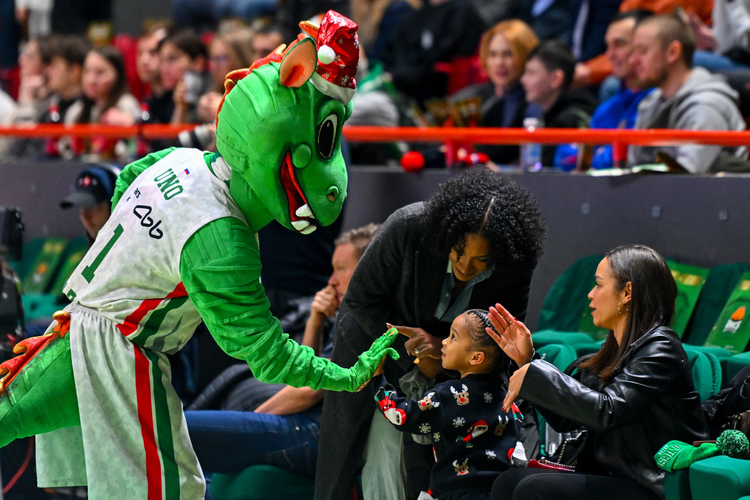 Баскетбольный фотограф. Спортивный и репортажный фотограф в Казани Вячеслав Сатонин