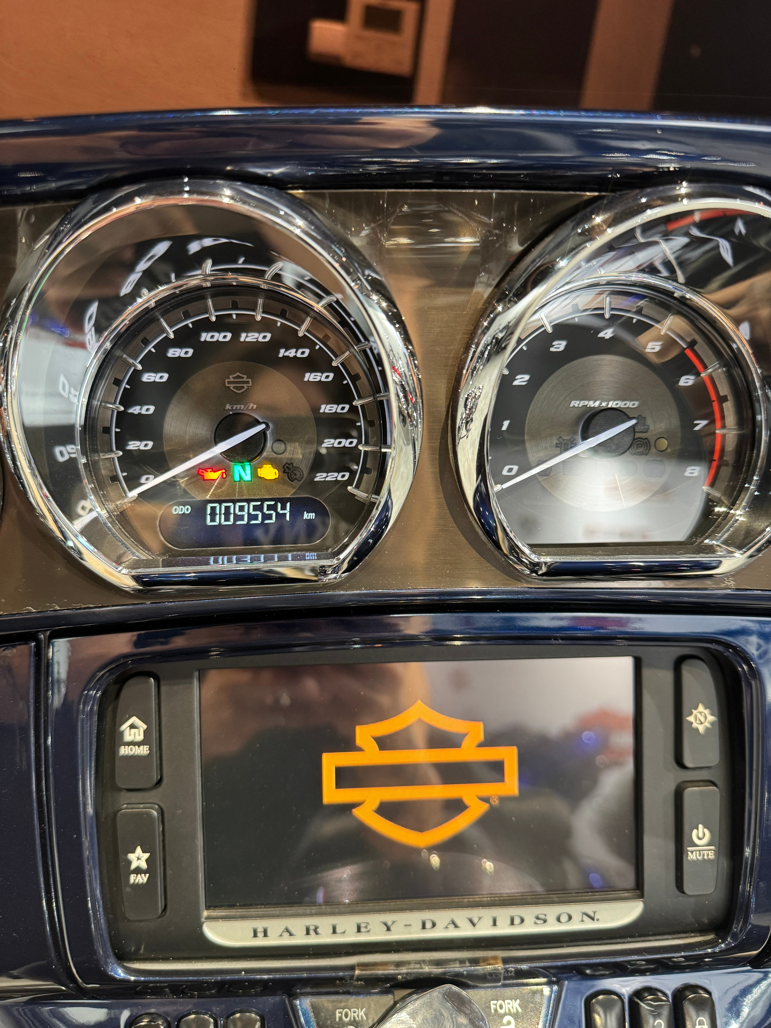 Мотоциклы Harley-Davidson 2018 HD CVO Ultra Limited 115 (Touring)  — купить мотоцикл. Hello Davidson, Москва. Только хорошие мотоциклы…