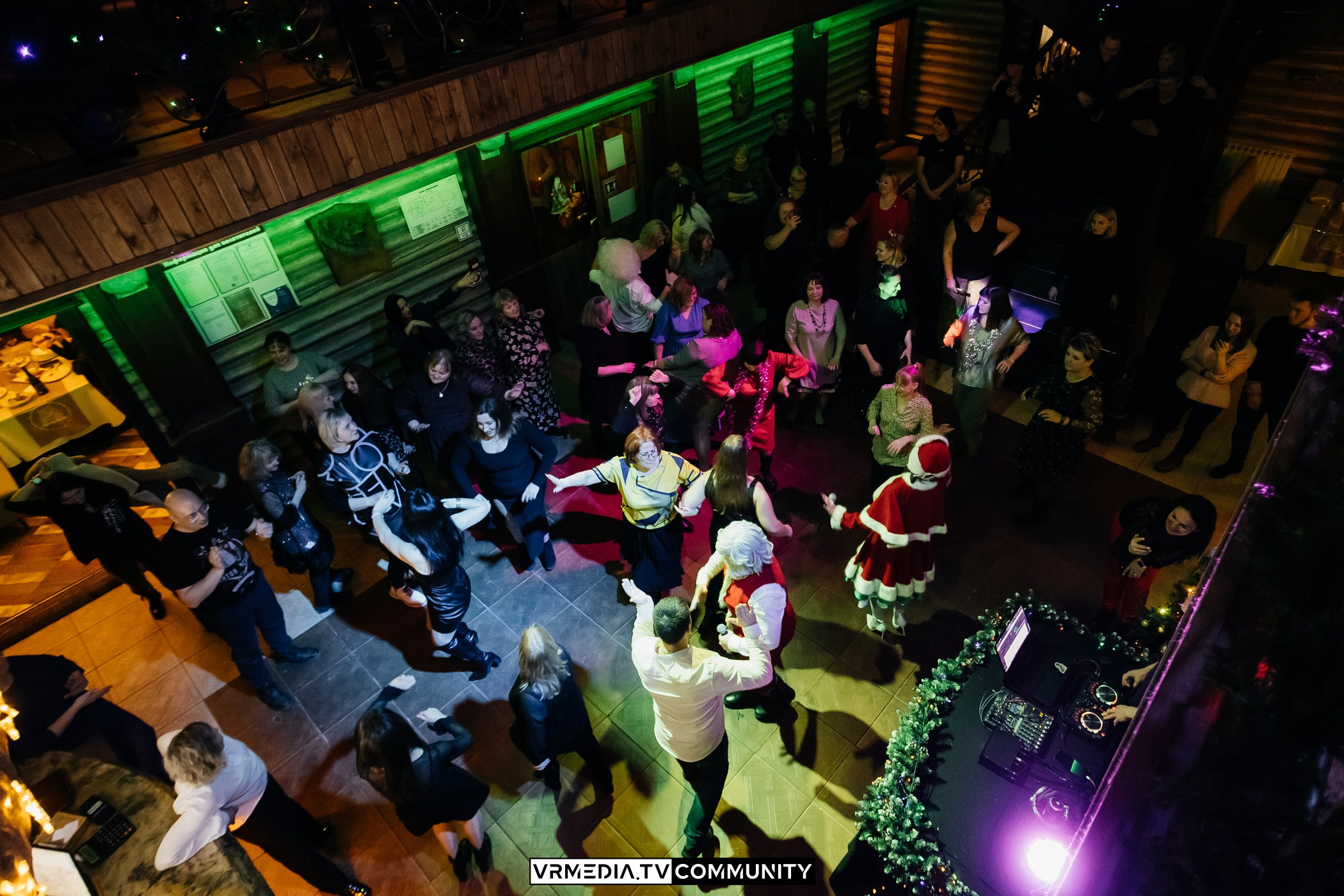 Новогодний вечер у «Петровича»