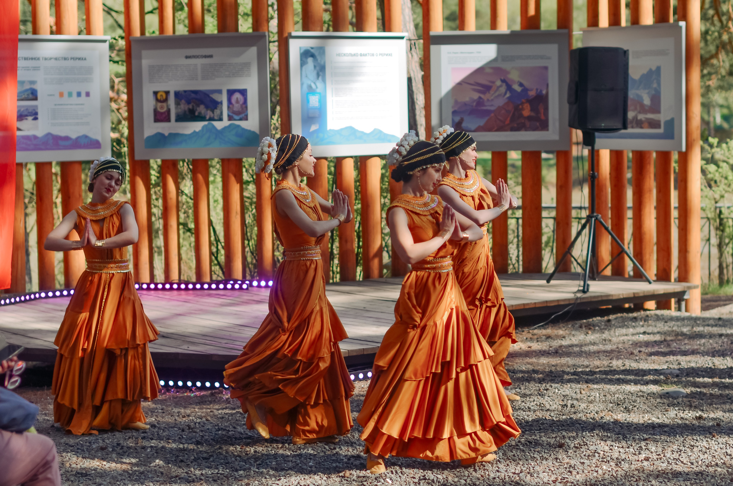 Фестиваль «Цветение Маральника на Алтае 2025». Фоторепортаж. Денисова Аля — фотограф для парных съемок и индивидуальных историй в Барнауле