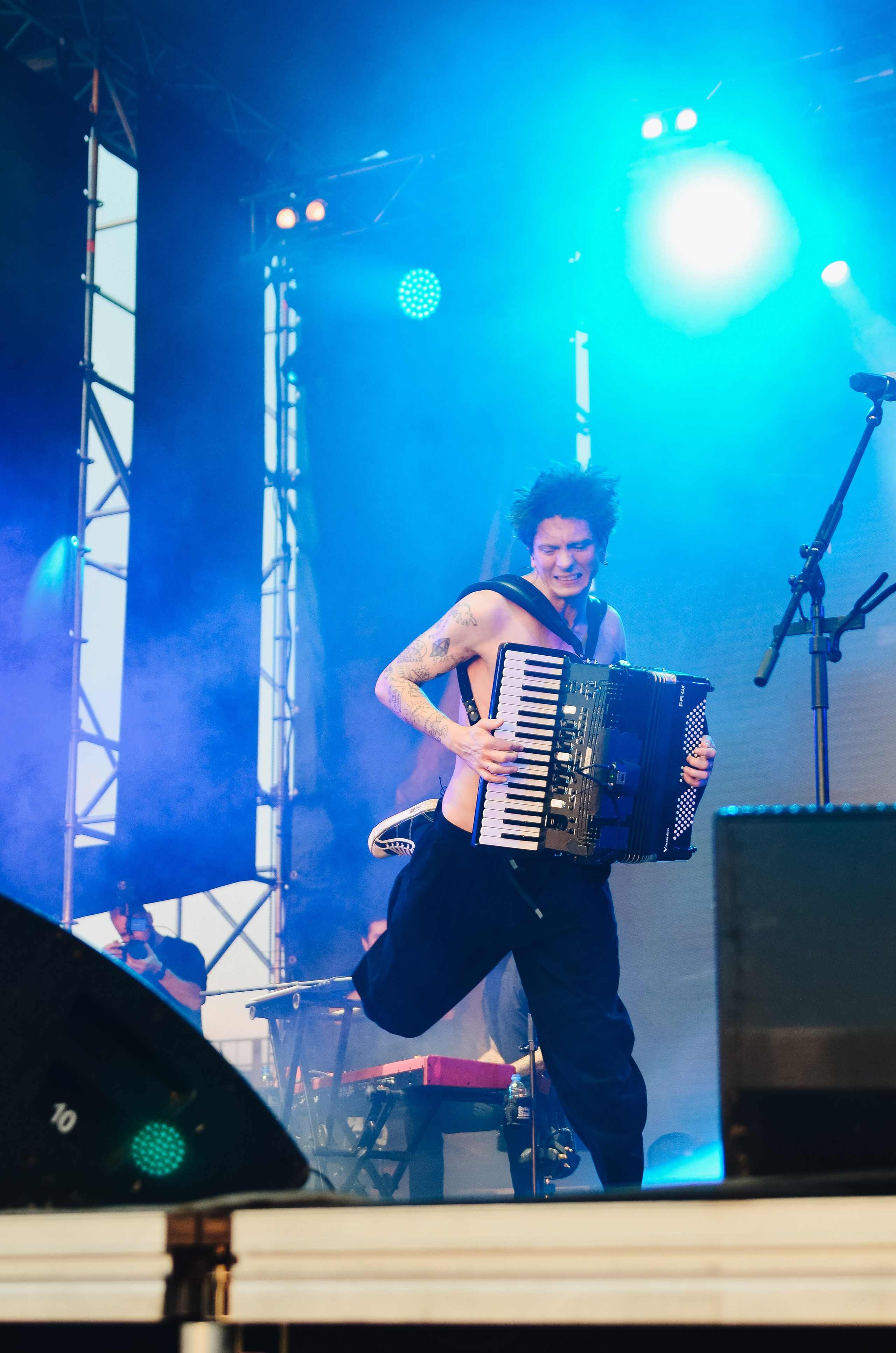 Концерт The Hatters на фестивале «Грань» в Барнауле. Денисова Аля — фотограф для парных съемок и индивидуальных историй в Барнауле