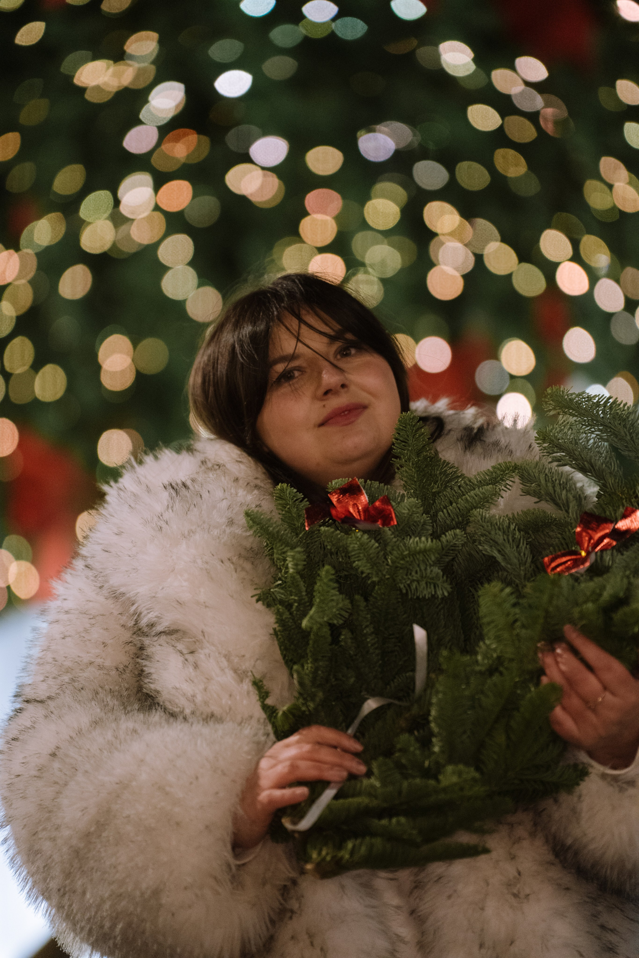 ПРОГУЛКА НА МАНЕЖНОЙ ПЛОЩАДИ ДЛЯ ДЕВУШКИ ПЕРЕД НОВЫМ ГОДОМ (НОВОГОДНЯЯ ФОТОСЕССИИЯ НА МАНЕЖНОЙ ПЛОЩАДИ). Профессиональный фотограф, Санкт-Петербург — Виктория Богомолова