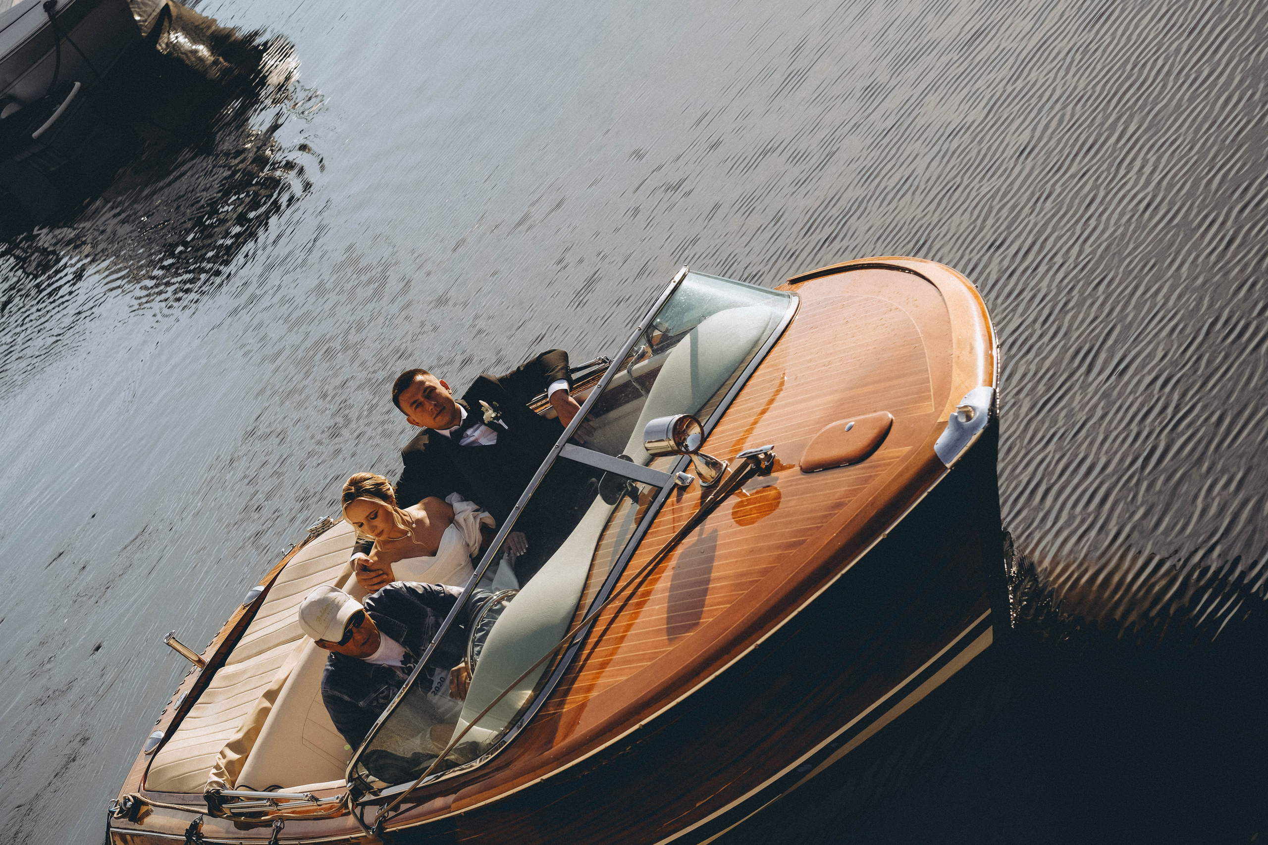 СВАДЕБГНАЯ ПРОГУЛКА ПО КАНАЛ САНКТ-ПЕТЕРБУРГА НА КАТЕРЕ. Профессиональный фотограф, Санкт-Петербург — Виктория Богомолова