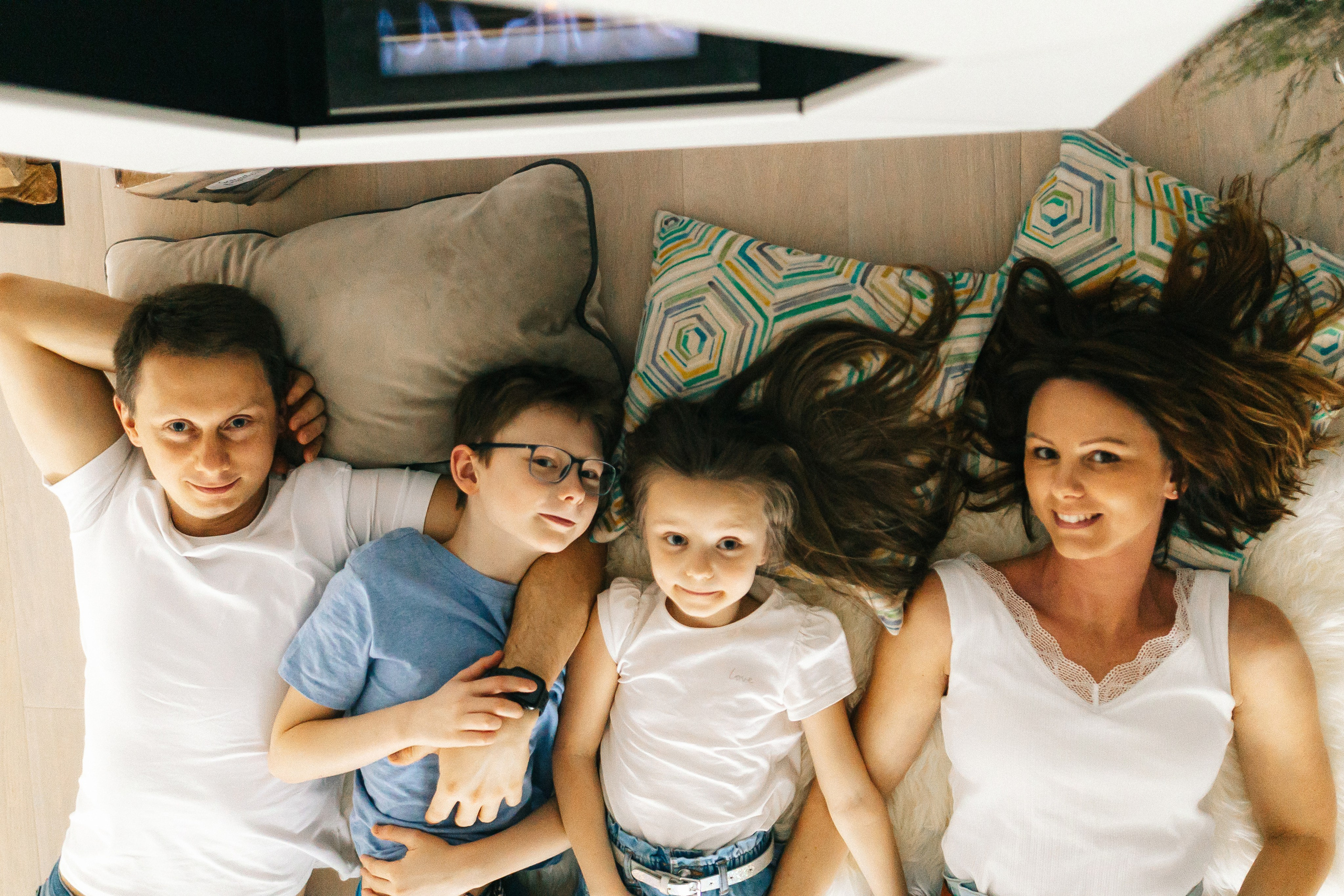 Семейная съёмка дома. Дмитрий Мартьянов семейный фотограф в Санкт-Петербурге