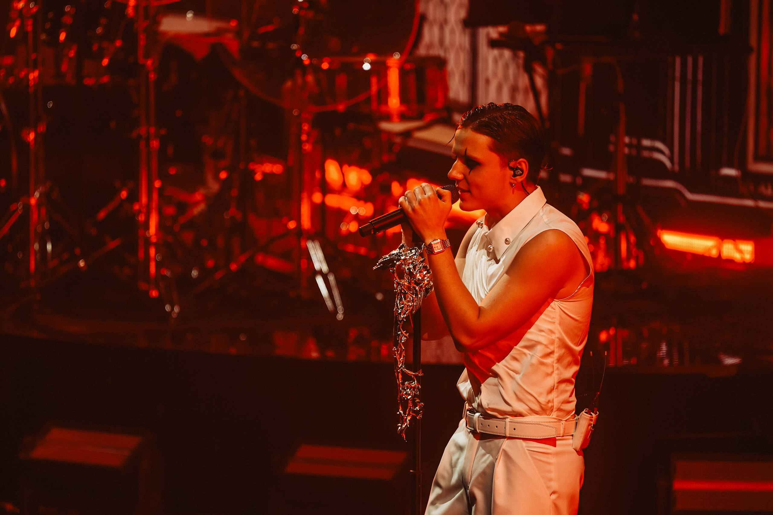 ВАНЯ ДМИТРИЕНКО