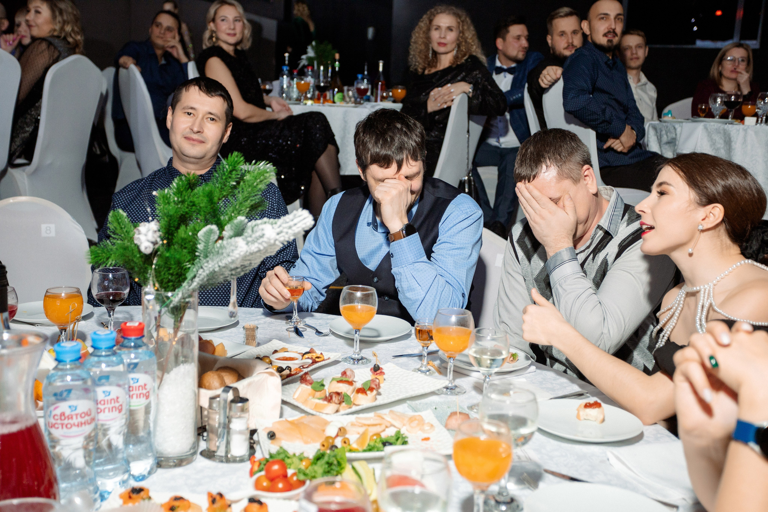 РЕПОРТАЖ: НОВЫЙ ГОД В ДК МЕТАЛЛУРГ. Профессиональный фотограф в Ижевске Леша Петров