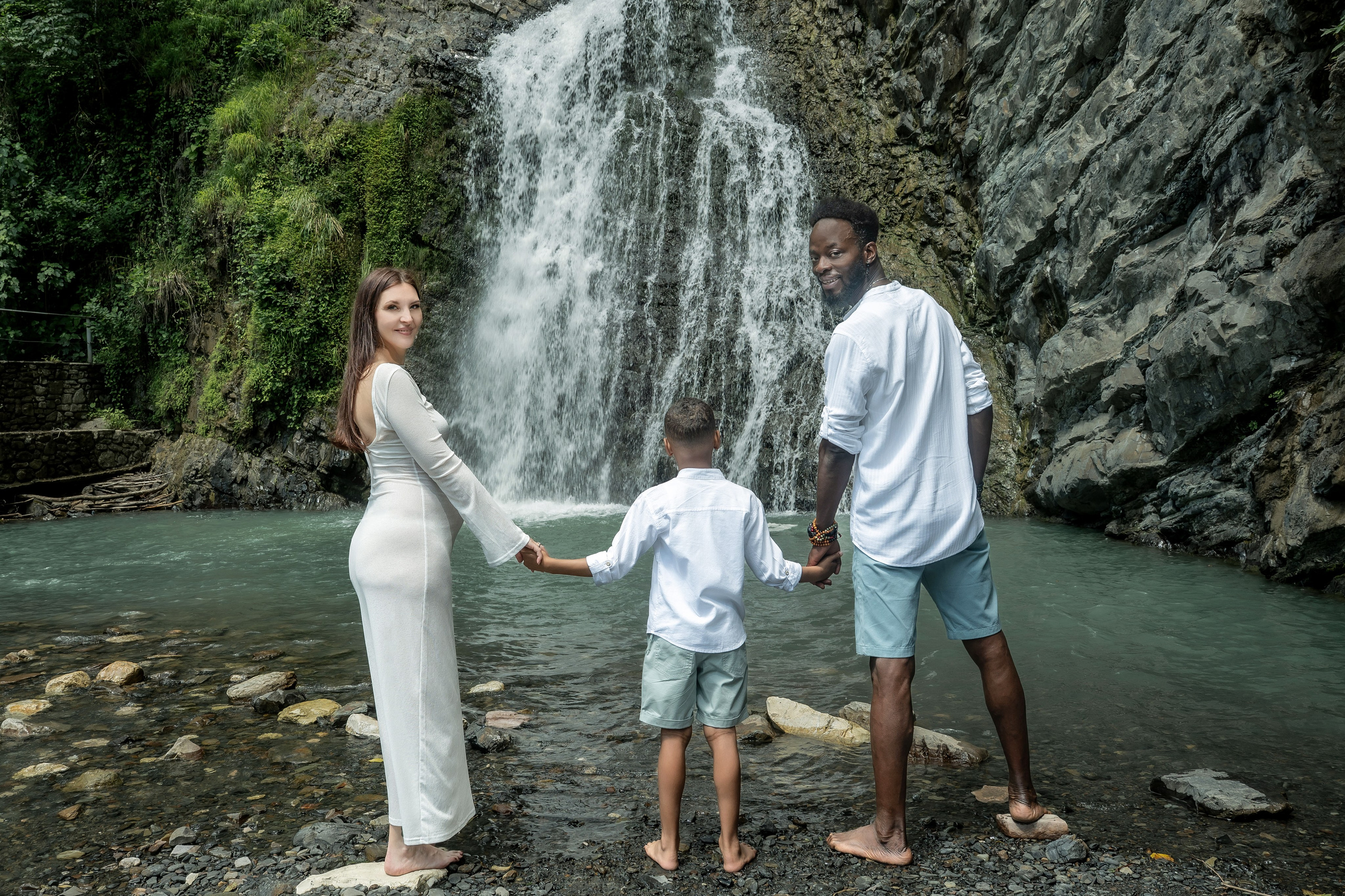 Тьерри и Светлана водопады. Наталья Слесаренко фотограф в Сочи