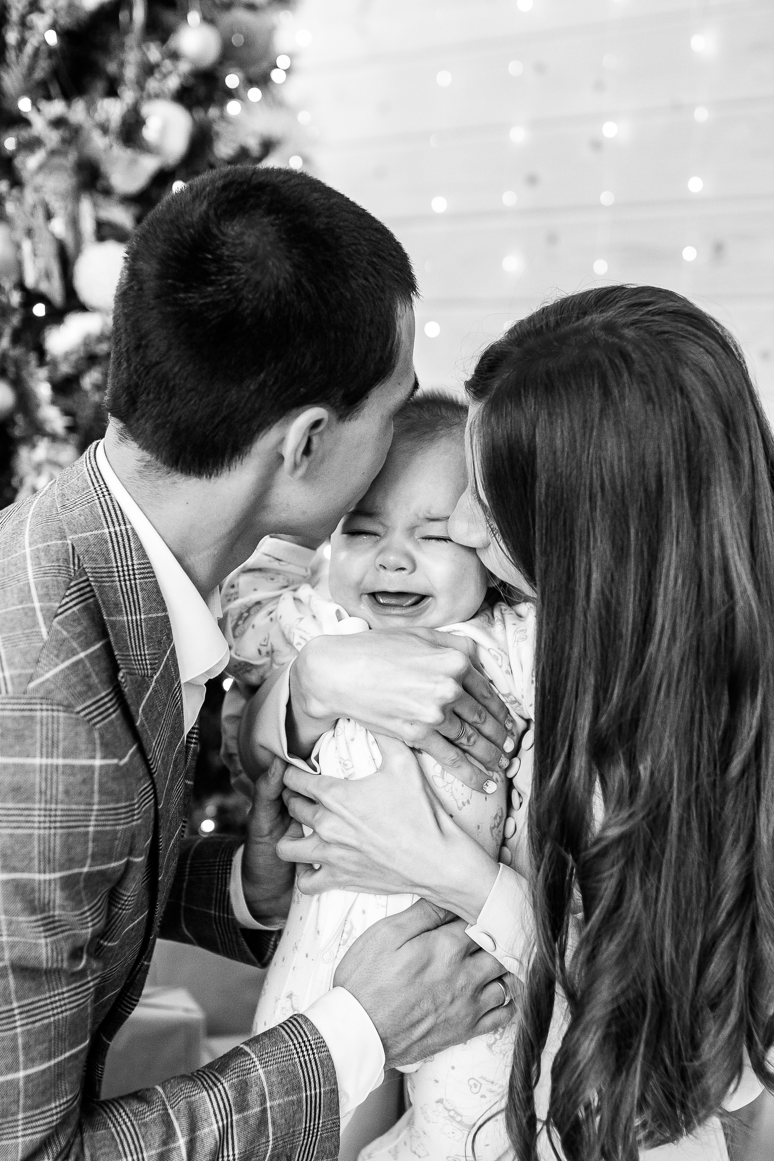 Зиля с семьей. Новогодняя фотосессия в студии. Профессиональный фотограф, Москва |Видное Елена Елизарова