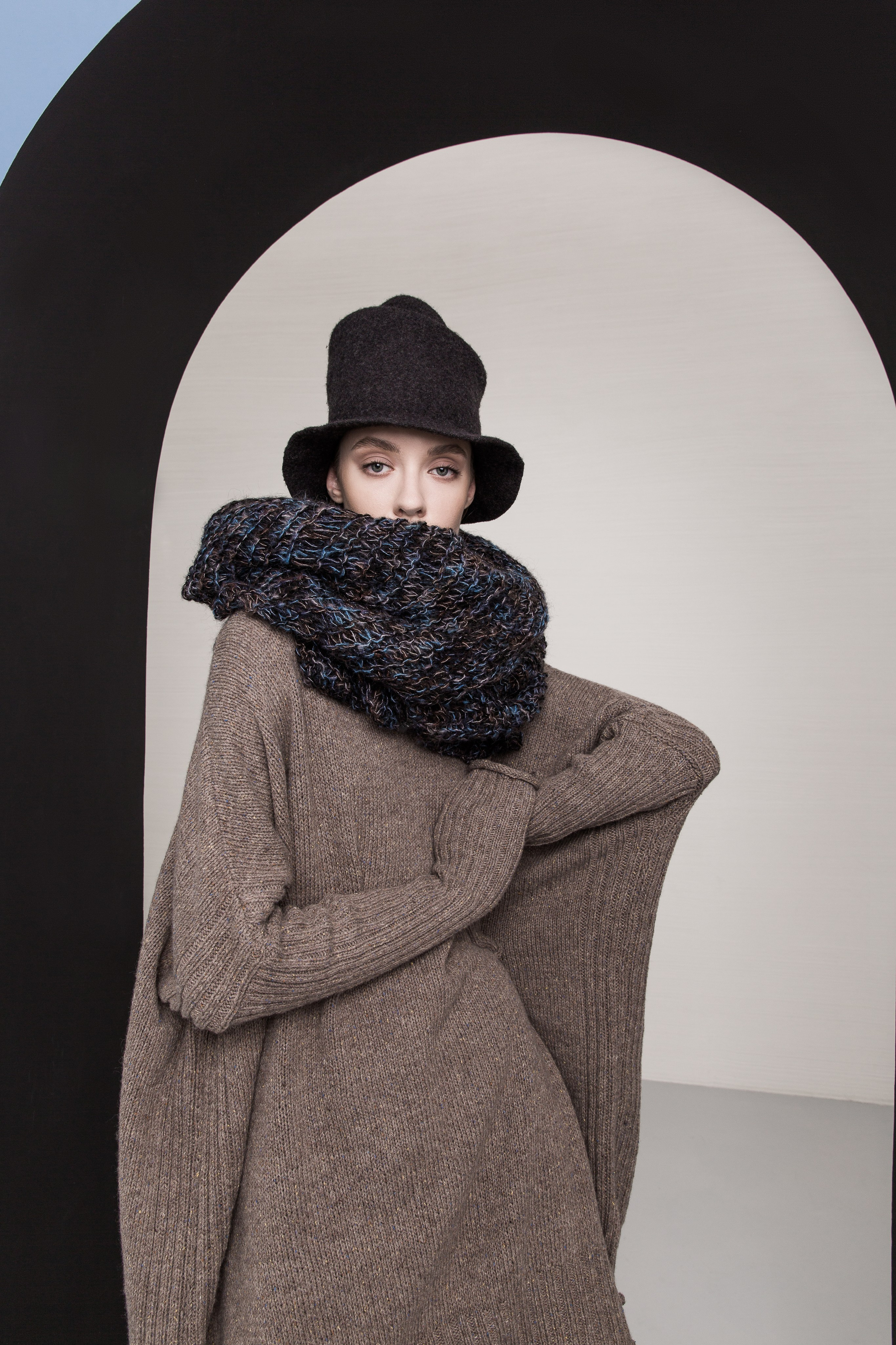 LookBook Winter 2022-2023 fo CROKI. Photographer Anna Arzamastseva