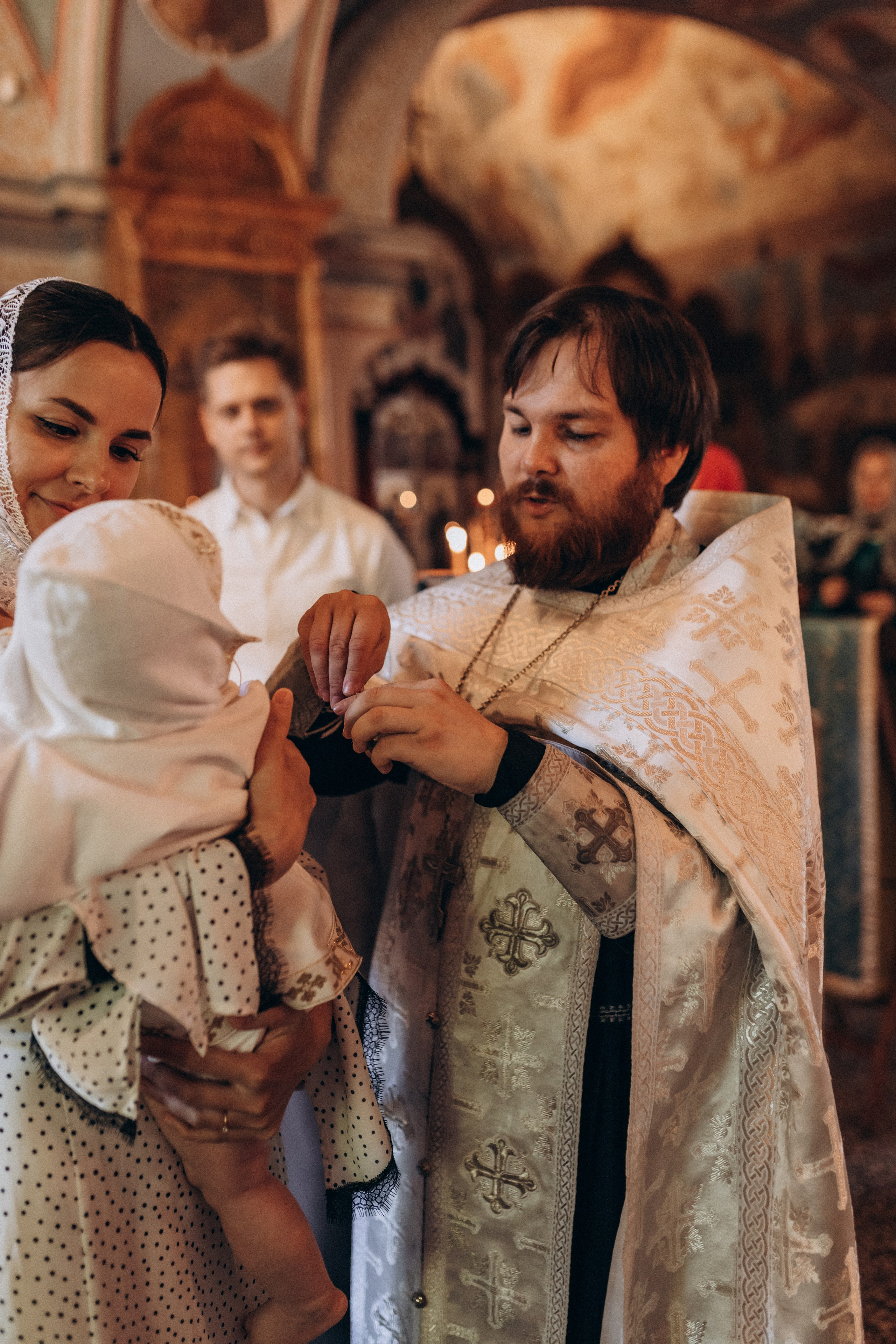 Таинство Крещения Ромы Церковь Покрова Пресвятой Богородицы в Покровском-Глебове-Стрешневе. Семейный и женский фотограф в Москве Коновалова Олеся
