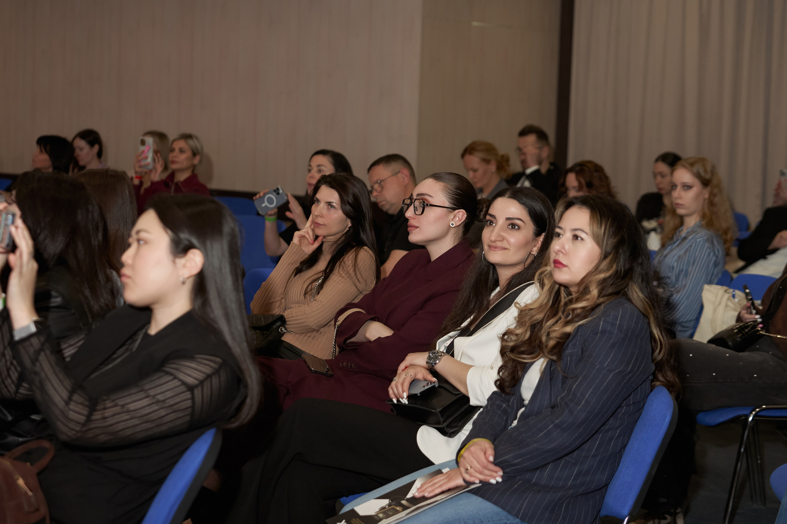 СЛУШАТЕЛИ. PRO-AGELESS