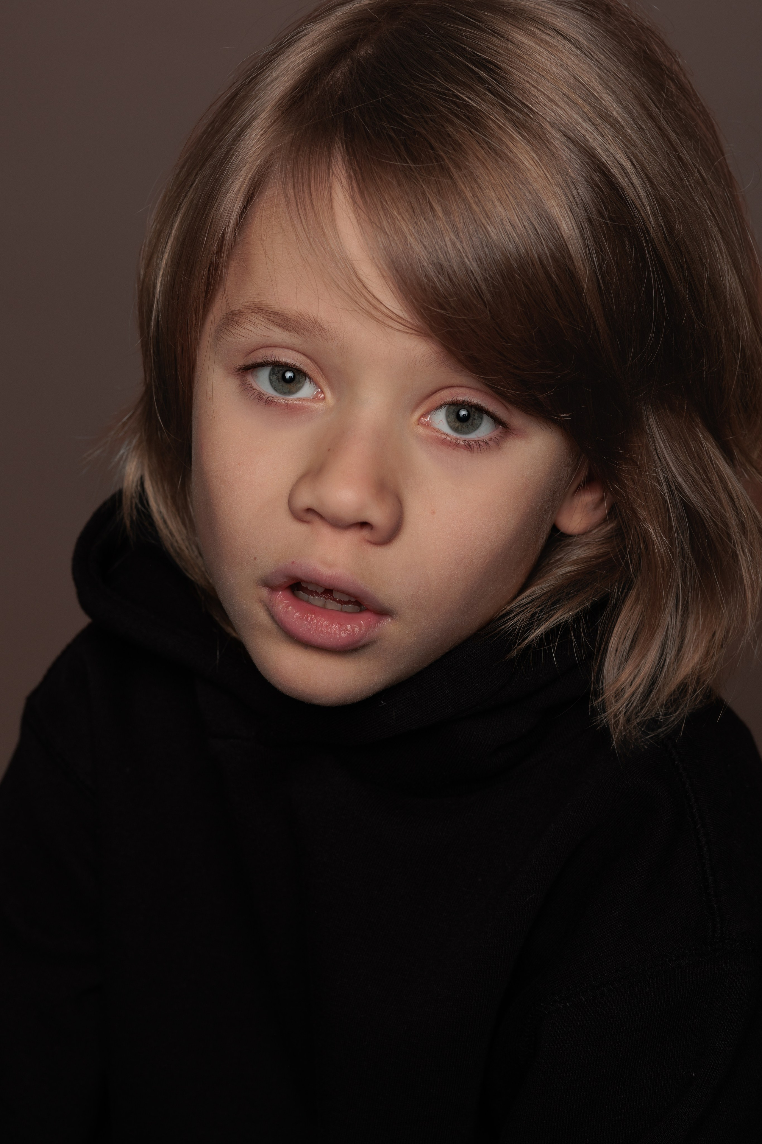 ГЛЕБ. Я фотограф из Москвы к Вашим услугам