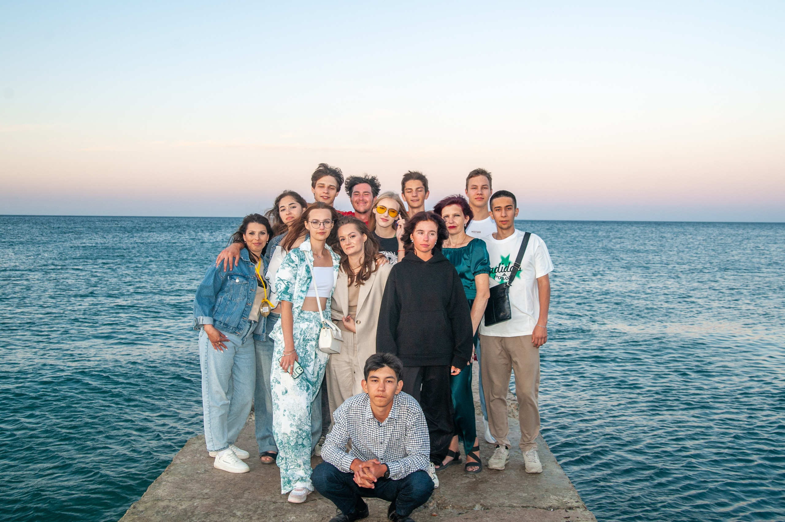 Выпускной МАОУ СОШ № 17 им. Эдуарда Есаяна. Свадебный и семейный фотограф Денис Лукьянов в Краснодаре, Краснодарском крае и Республике Крым