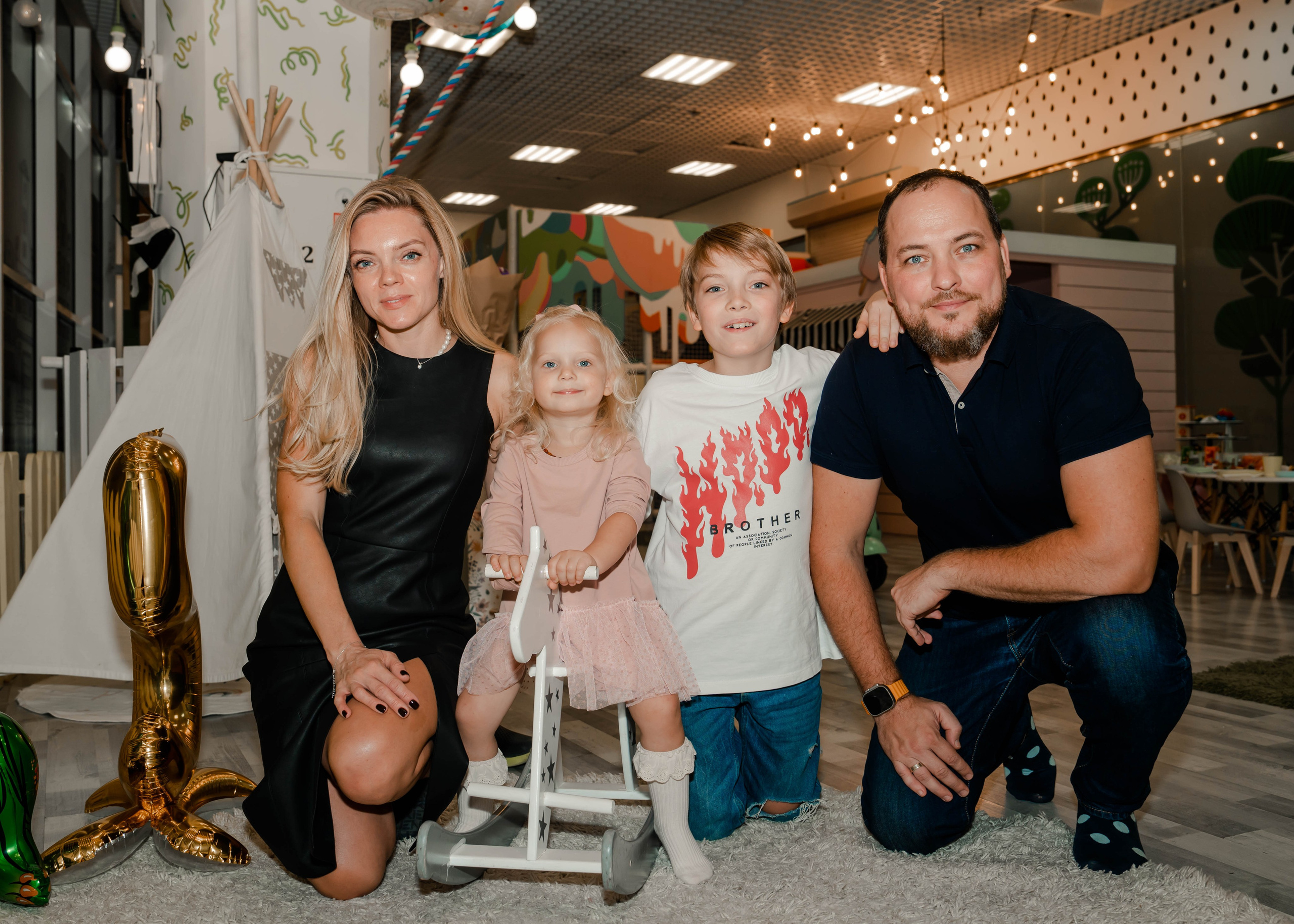 Грозный Тирекс. Крамер Юлиана детский и семейный фотограф