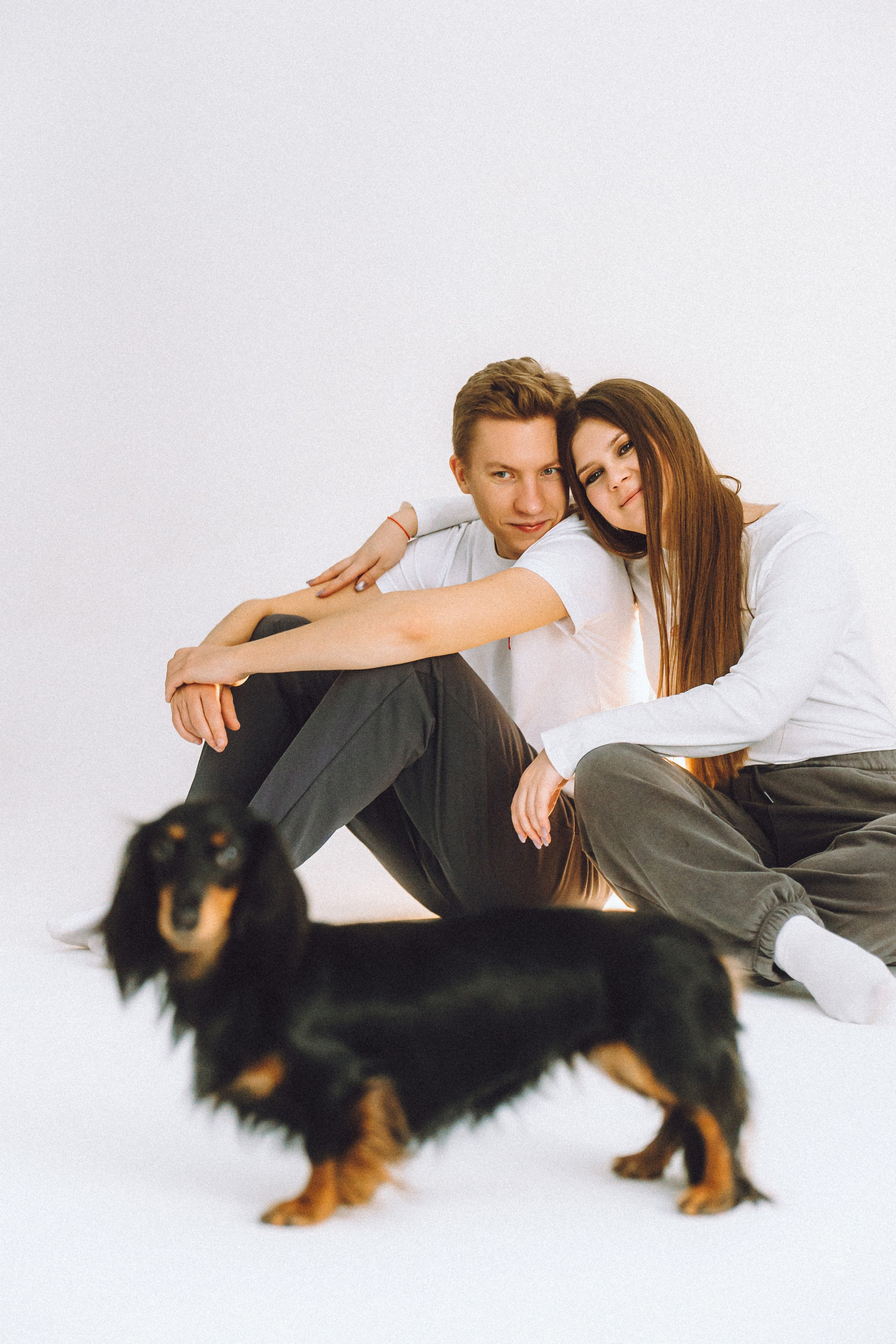 Натали, Свят и Эни