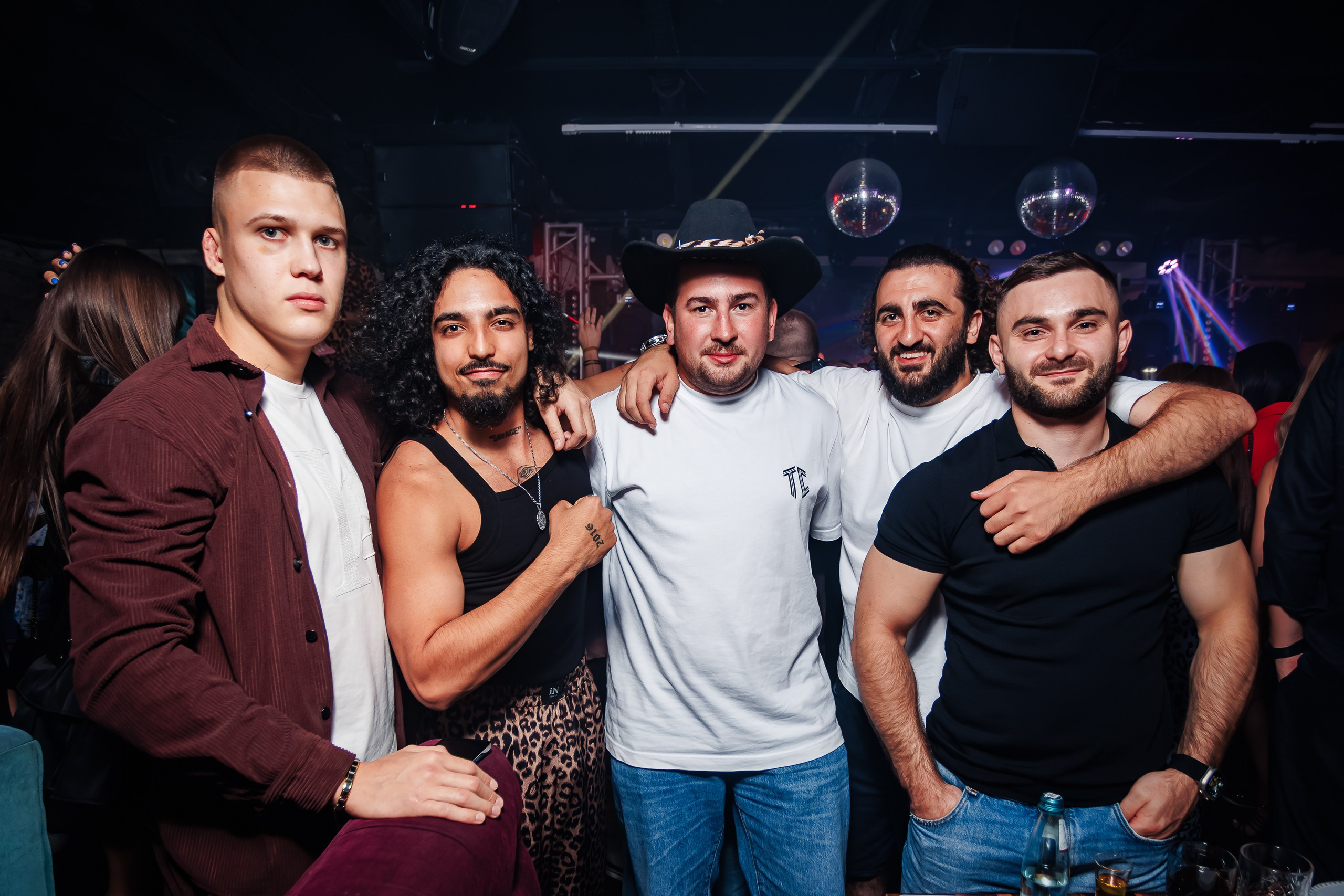 «КРАВЦ"_Чайка на пляже_Ялта_27.08.2025 г. Аминов Руслан | Фотограф