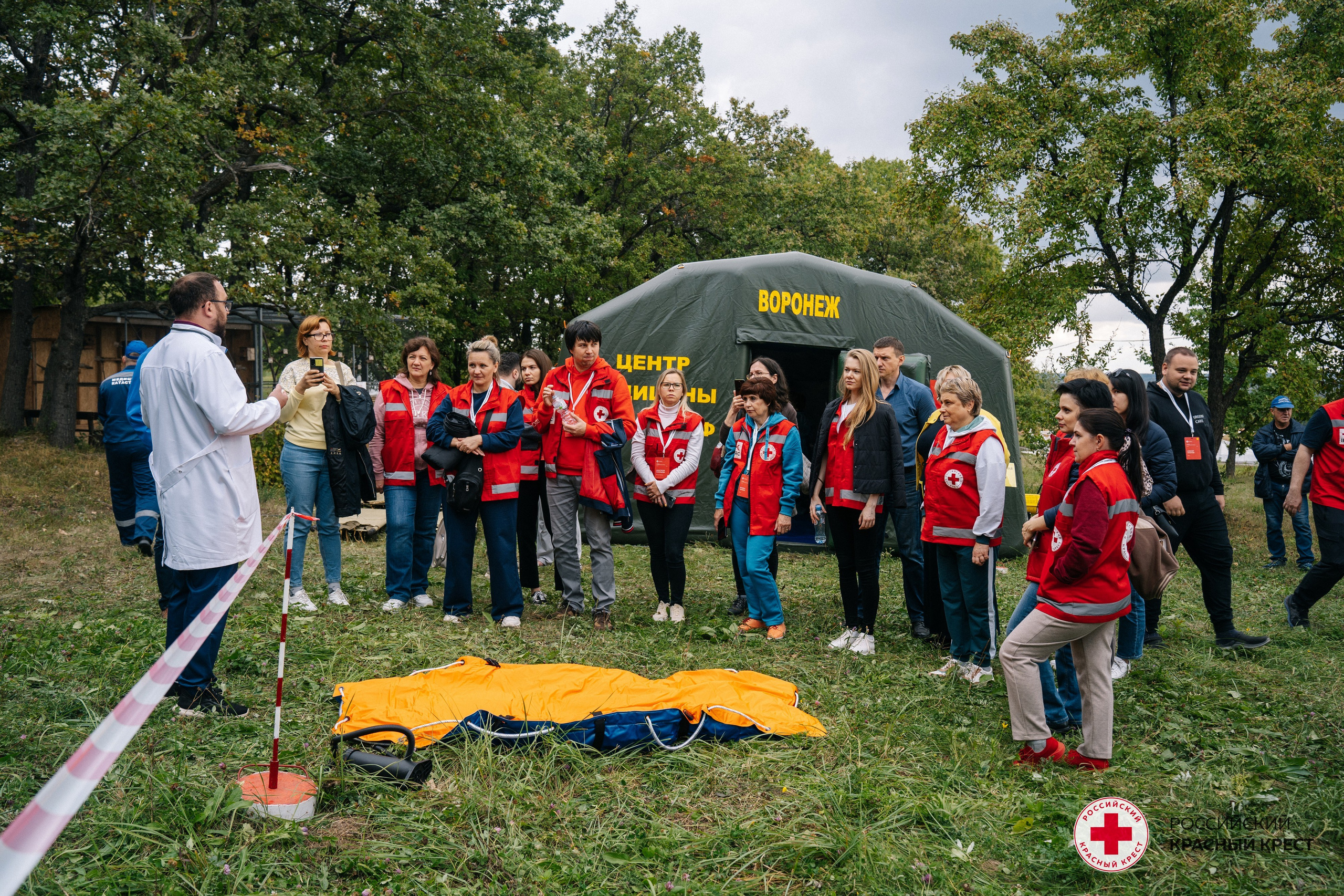 Красный крест | Дегас, медвежья берлога. Фотограф в Воронеже Ольга Космодемьянская