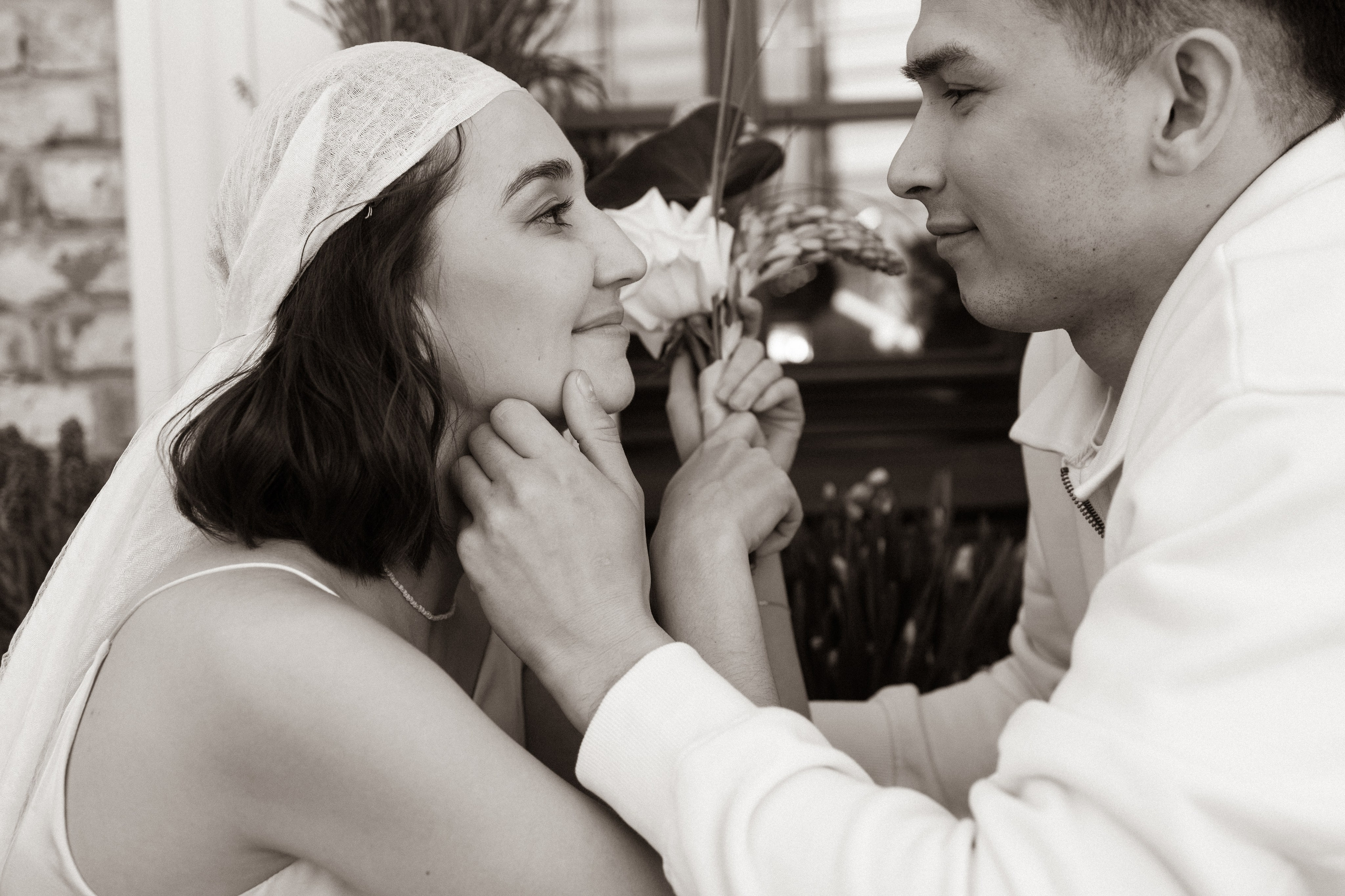 Диана и Руслан. Гуляя по городу | 15.05.2025. Фотограф Зарина. Казань