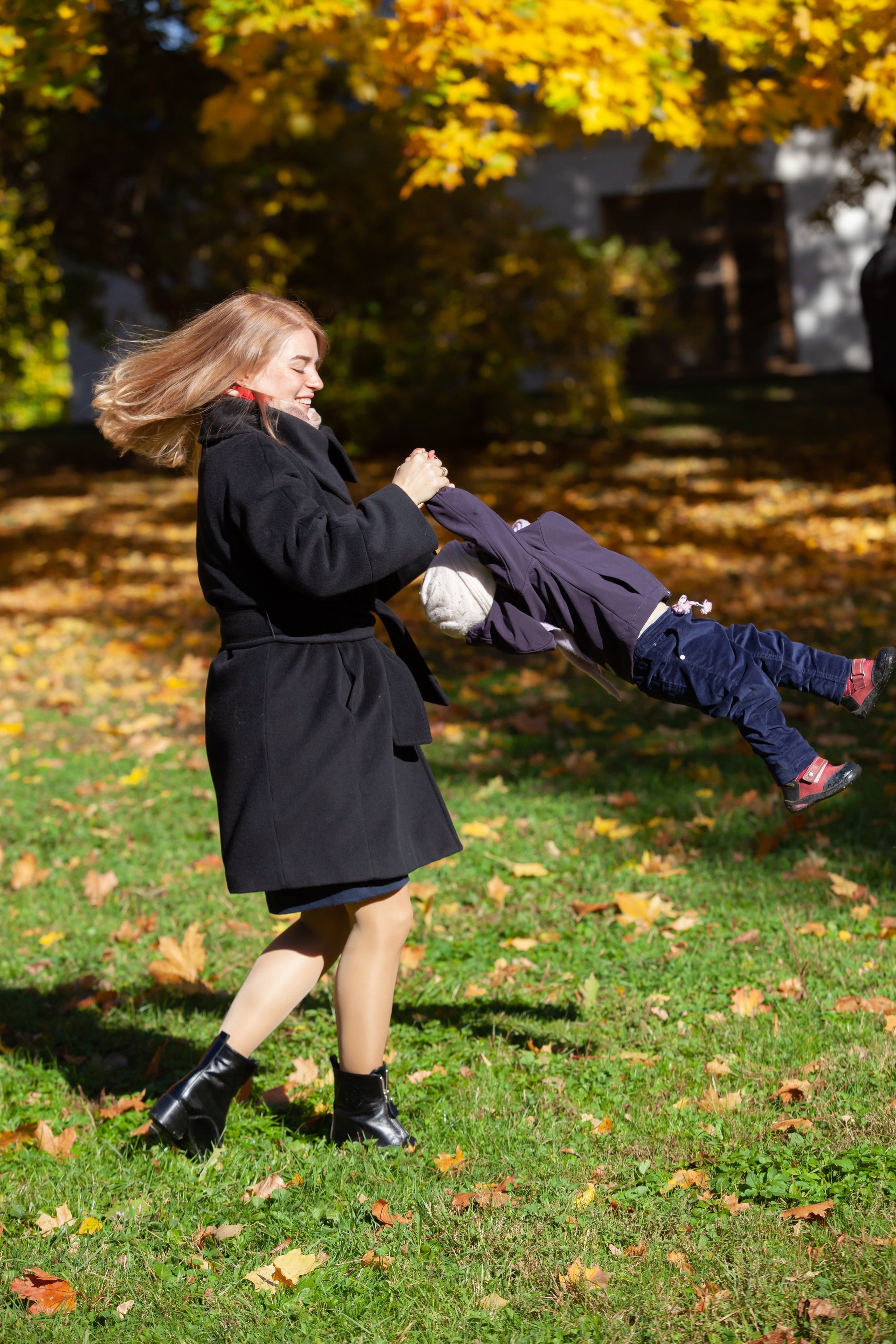 Семейная прогулка в парке Измайлово. Фотографы в Москве Светлана Устинова и Сергей Грачев