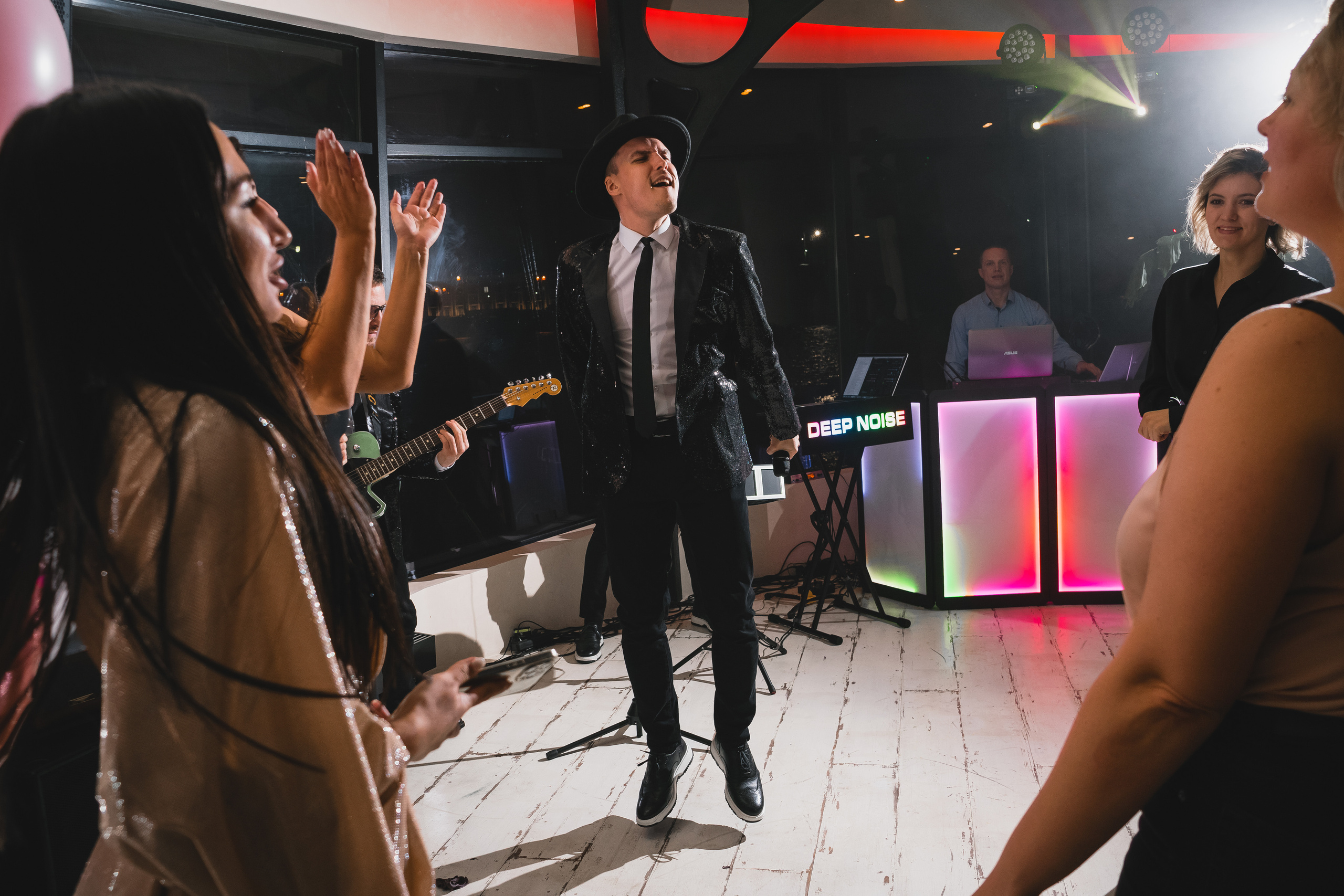 — ИВЕНТЫ. Профессиональный фотограф в Санкт-Петербурге Владимир Денисов