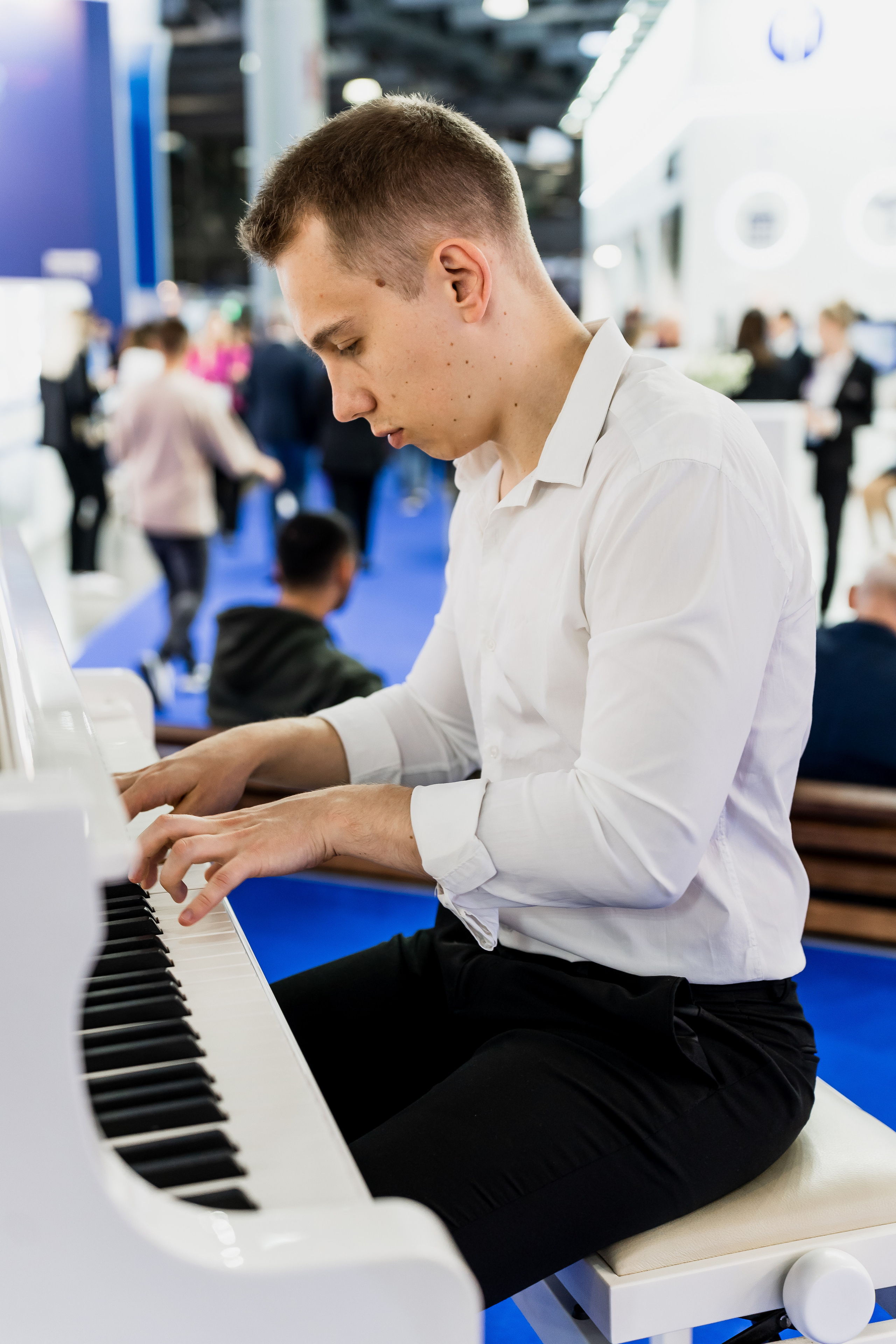 — ИВЕНТЫ. Профессиональный фотограф в Санкт-Петербурге Владимир Денисов