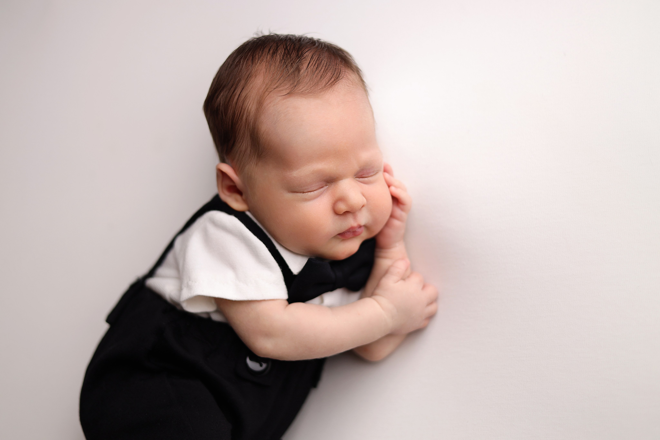 Ньюборн фотосессия максима. Фотограф новорожденных в Москве Столярова Светлана. Фотограф новорожденных Москва. Ньюборн фотограф Москва