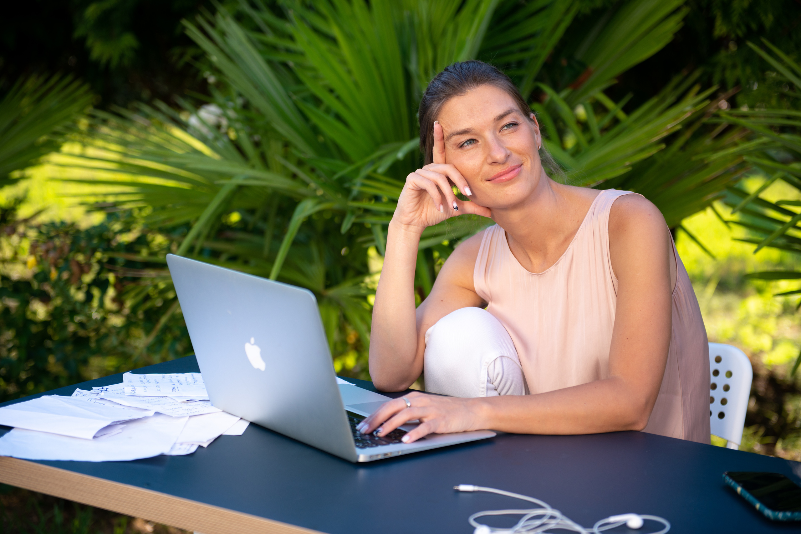Промо фотосессия для онлайн курса «Практика без стереотипов». Портретный и репортажный фотограф в Сочи Рамодина Юлия