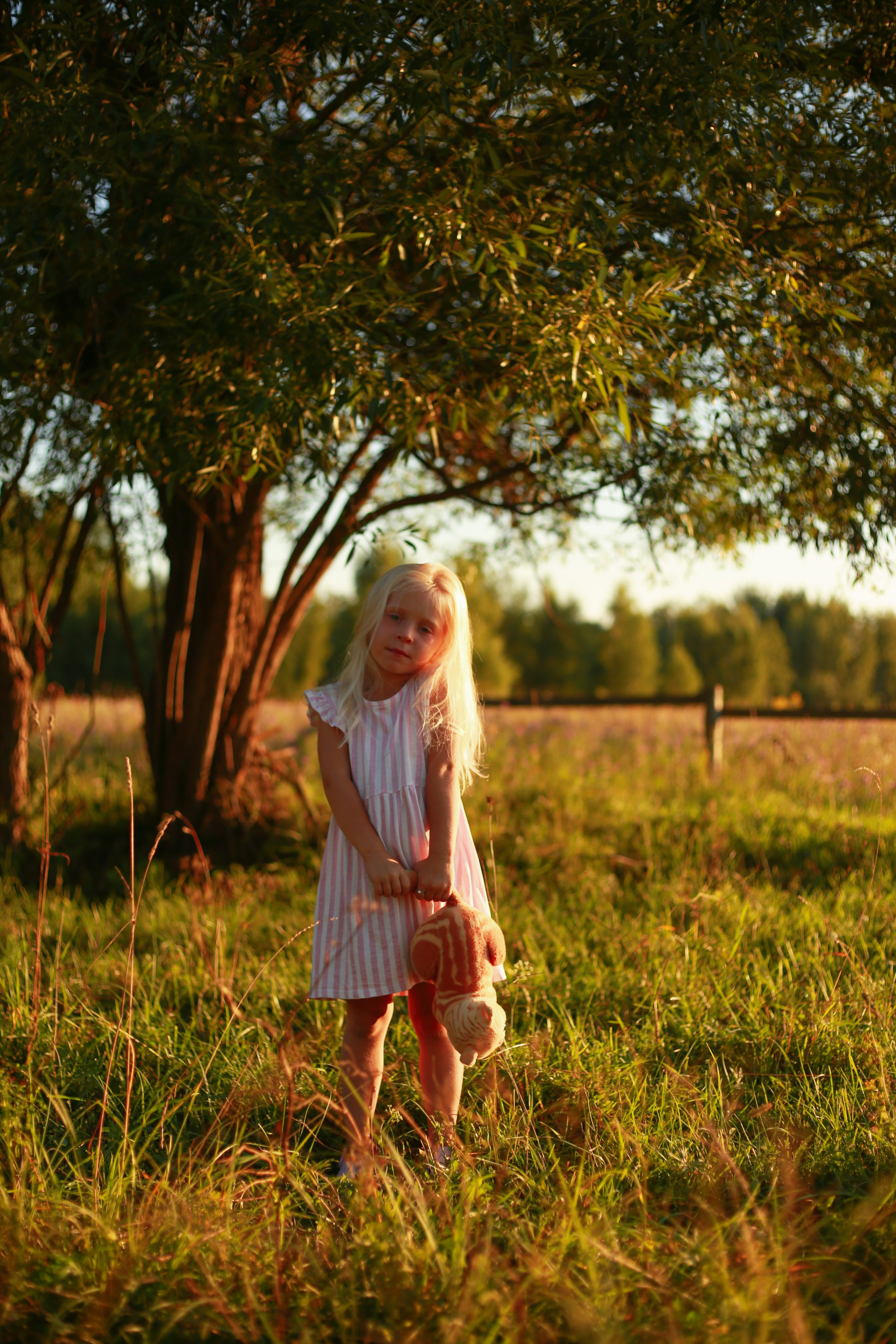 Прогулка на закате | Лиза, Лея и Наташа. Семейный фотограф в Москве и МО Варвара Шаранова