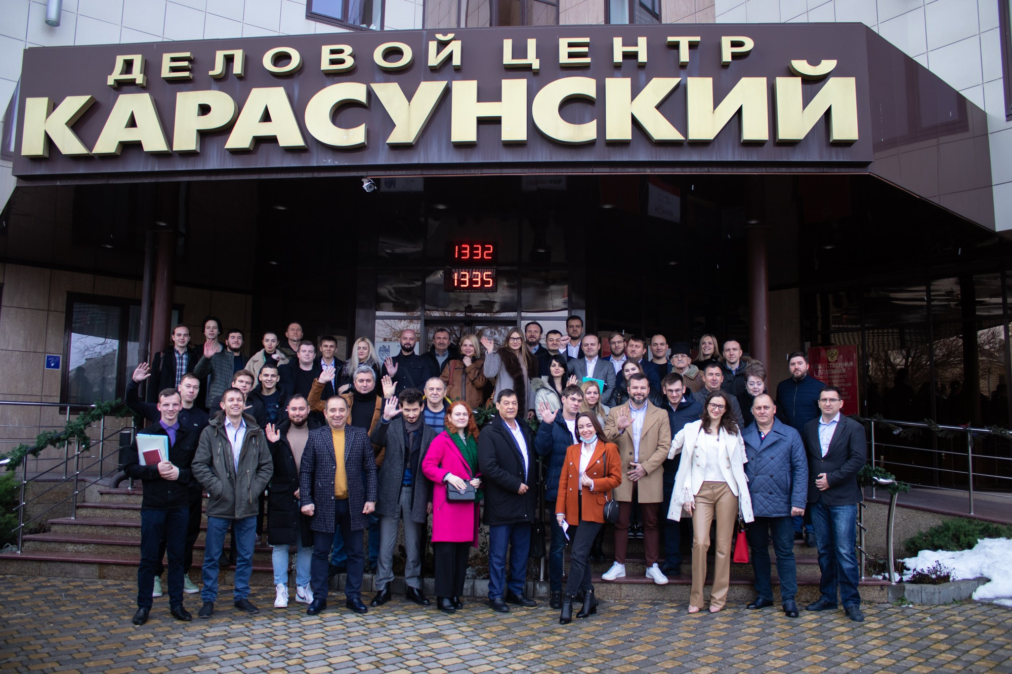 Встреча с Владиславом Даванковым и «Опора России». Репортажный, промышленный и маркетплейс-фотограф Дмитрий Чернат