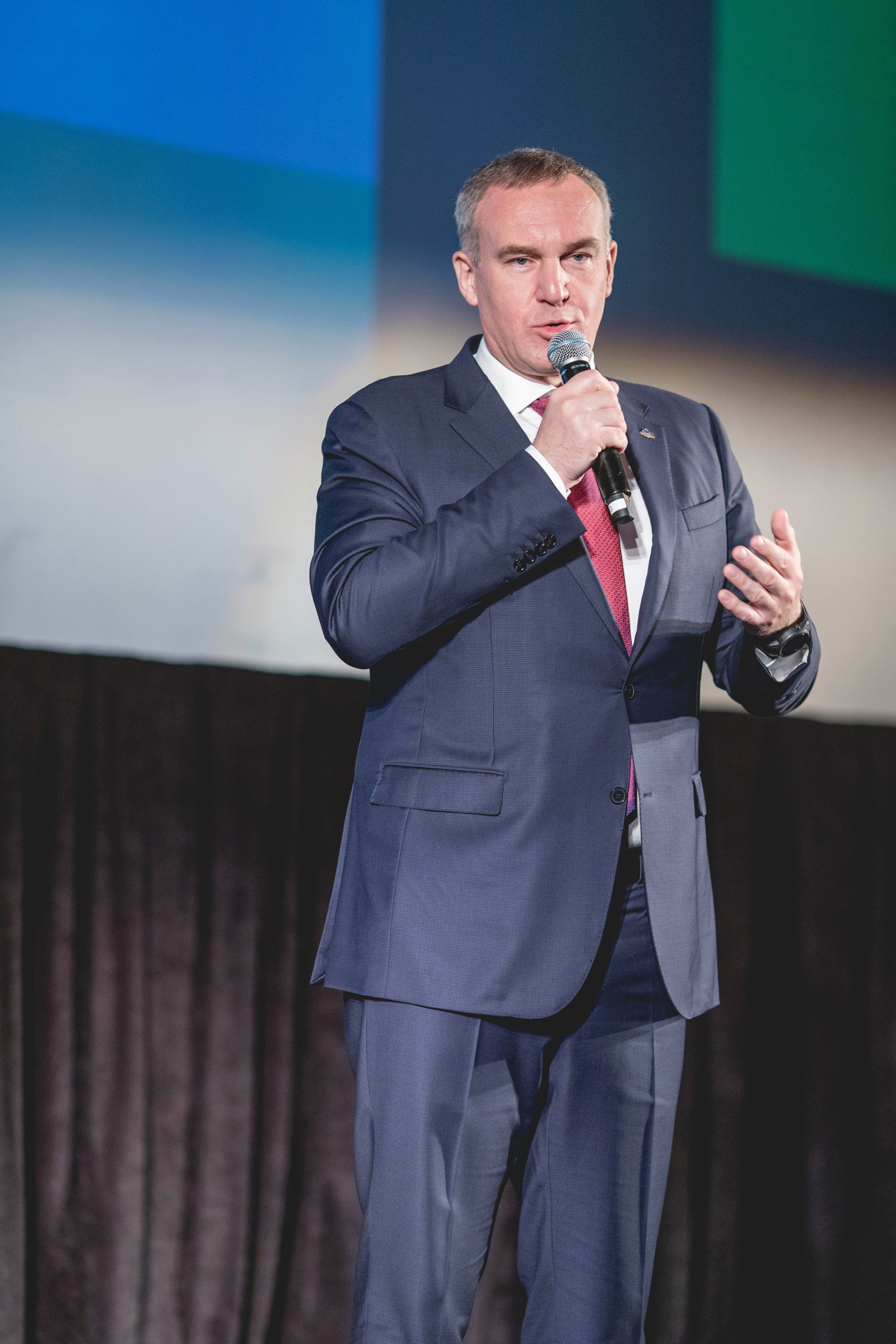 Губернатор Ханты-Мансийского автономного округа. Репортажный фотограф корпоративных мероприятий; Бизнес-конференций; спортивных соревнований; Фестивалей; Культурных событий