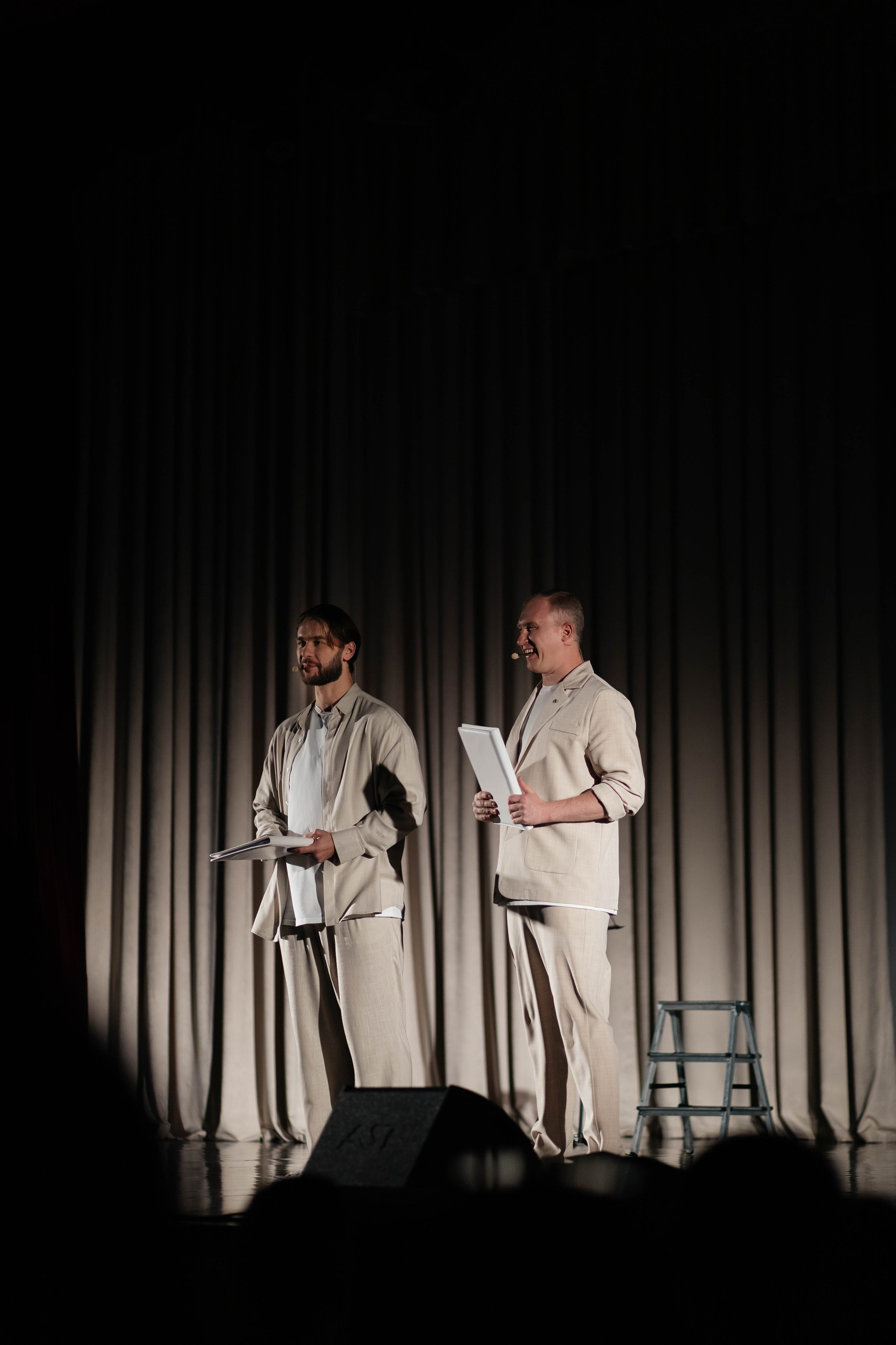 НИТЬЯ " В объятьях неба». Женский фотограф в Оренбурге Ирина Заводчикова