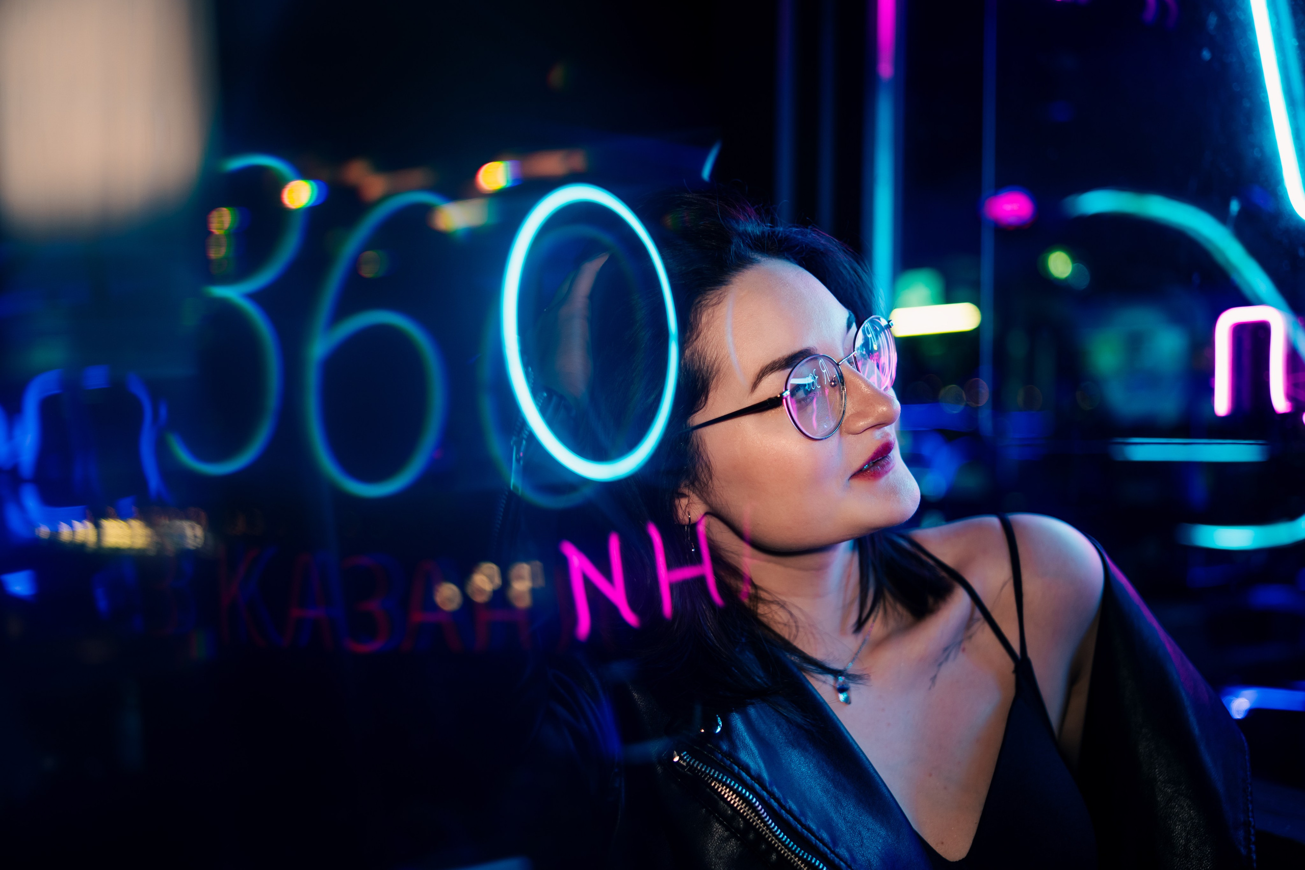 Юля | Палитра неоновых огней. Felixtones