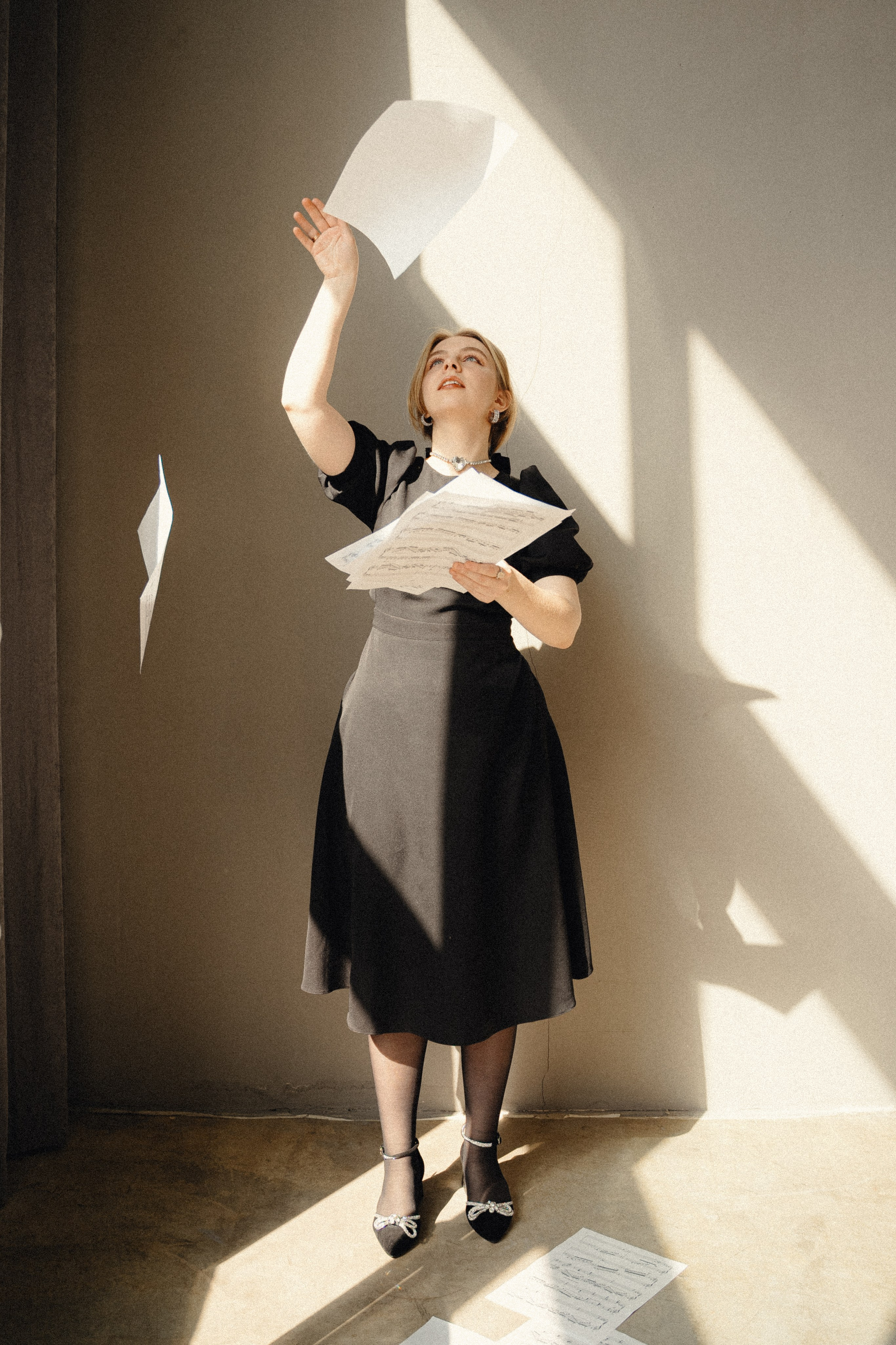 Александра пианистка. Главная