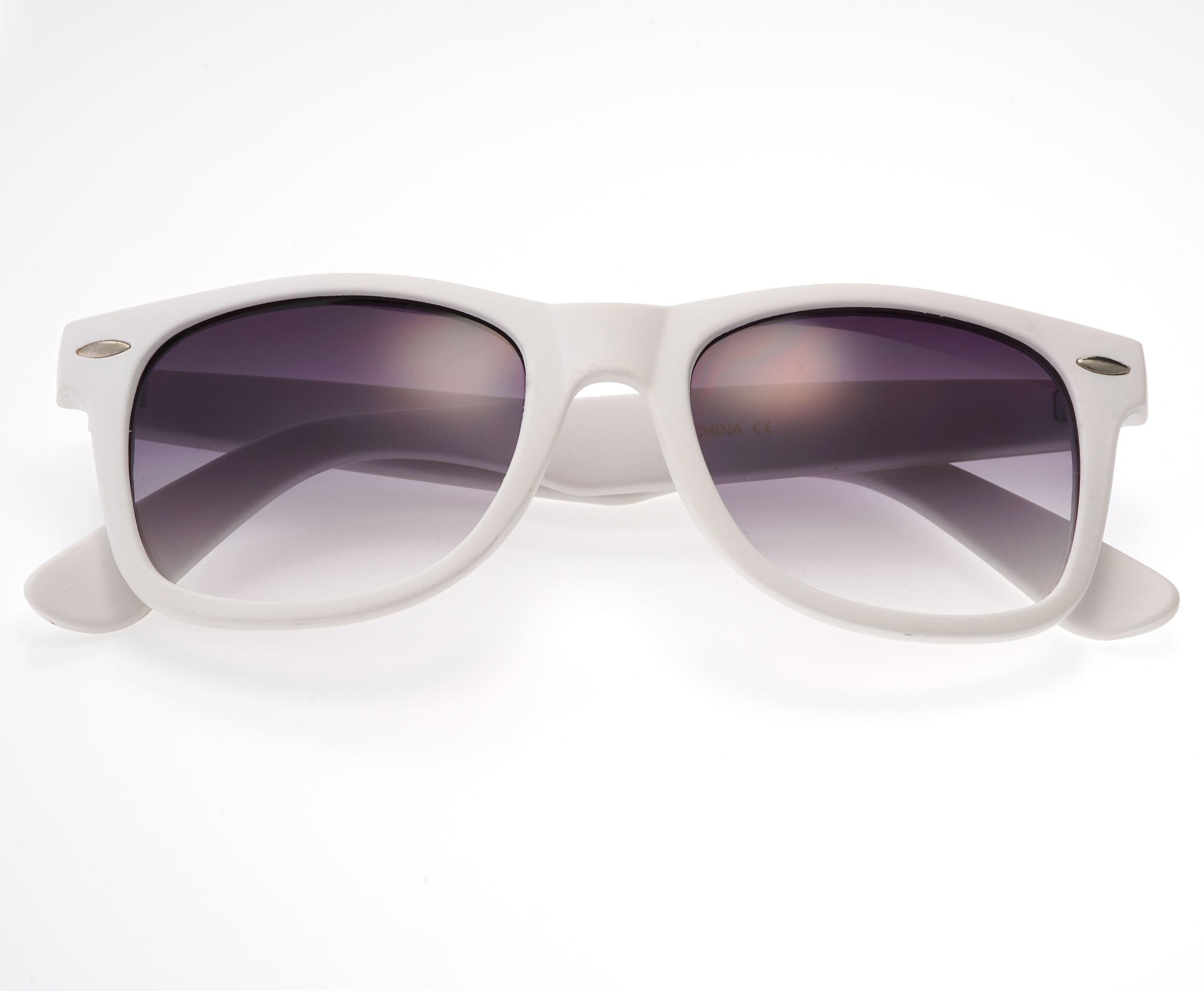 Предметная фотография солнечных очков для сайта, инстаграм, каталога