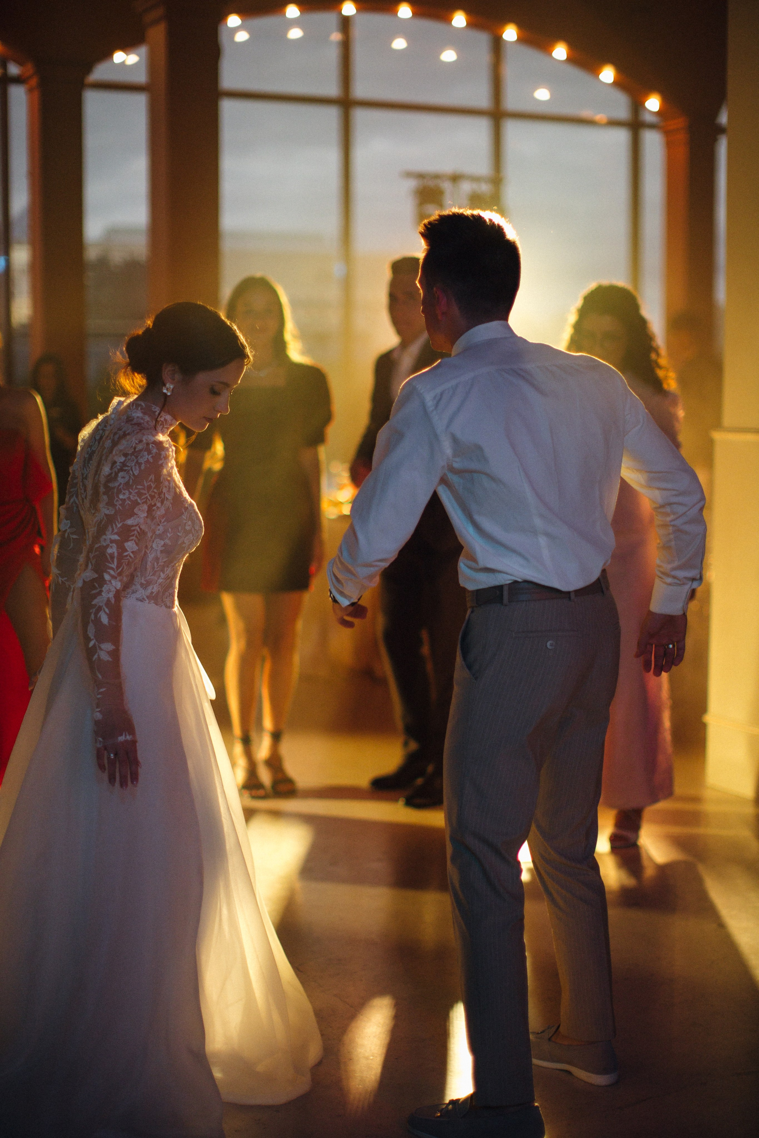 Банкет (Ксения & Никита). Свадебные фотографы в г. Сургут Маркова Наталья и Замахина Елена