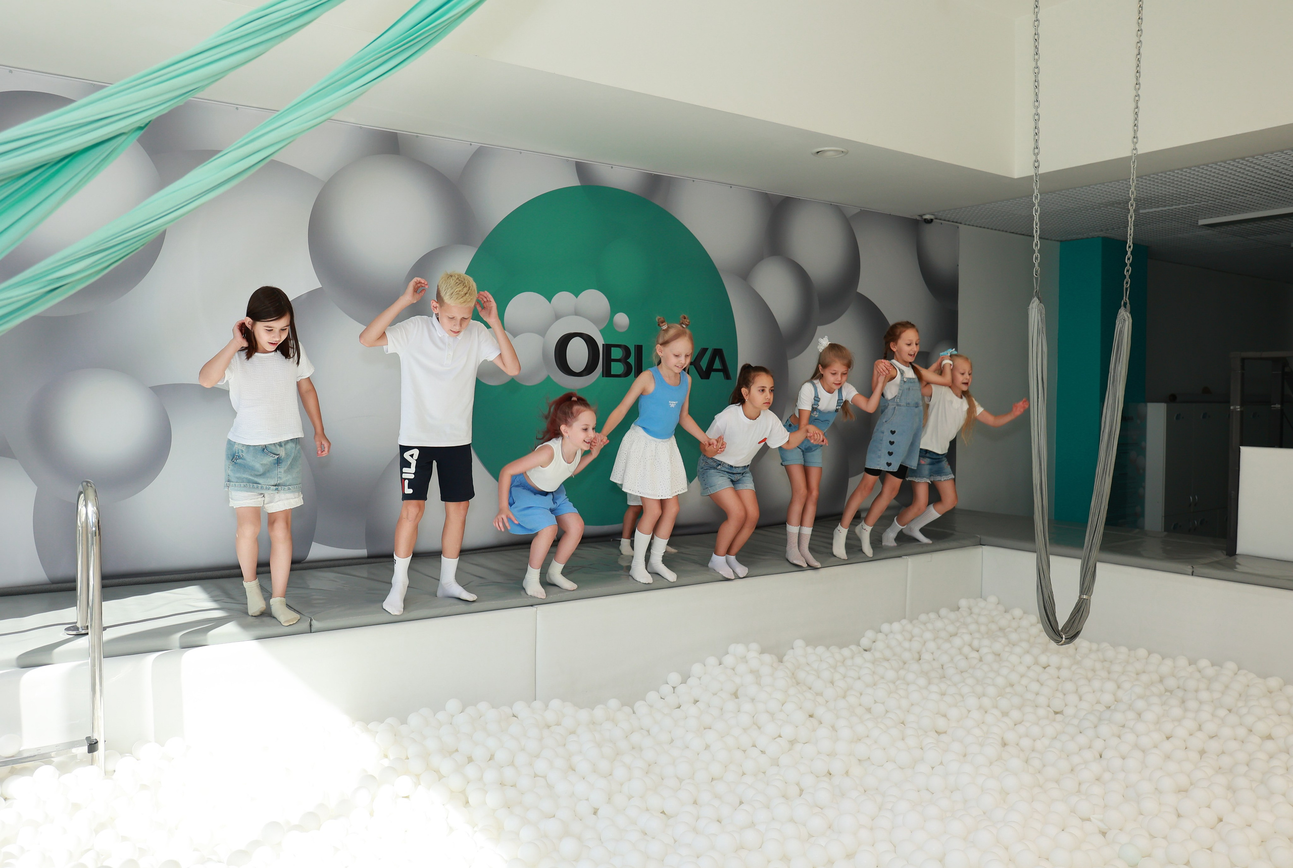 Сухой бассейн «Облака». Детский семейный фотограф Краснодар