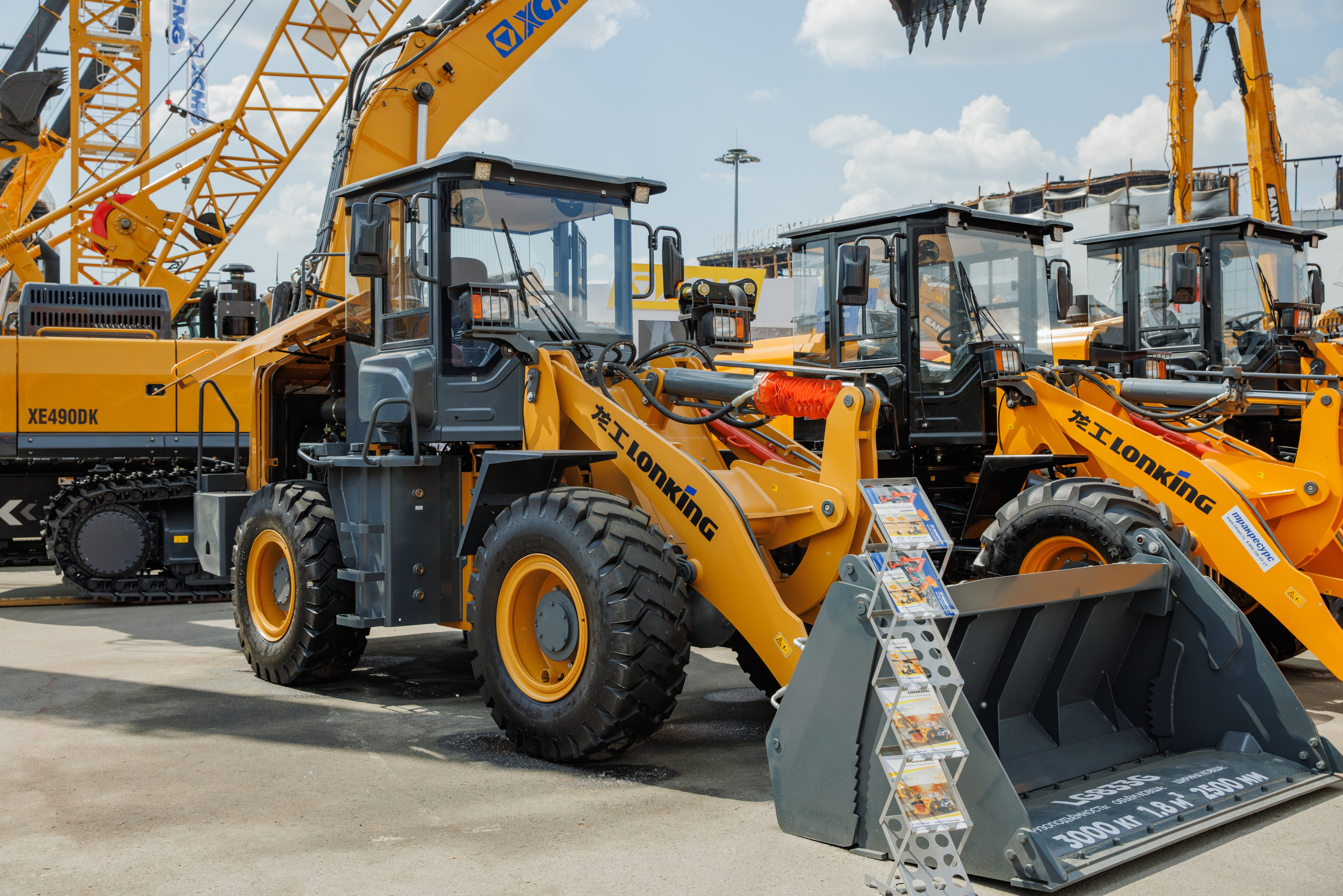 Выставка Спец. Техники. Фотограф Москва Шептаев Артём