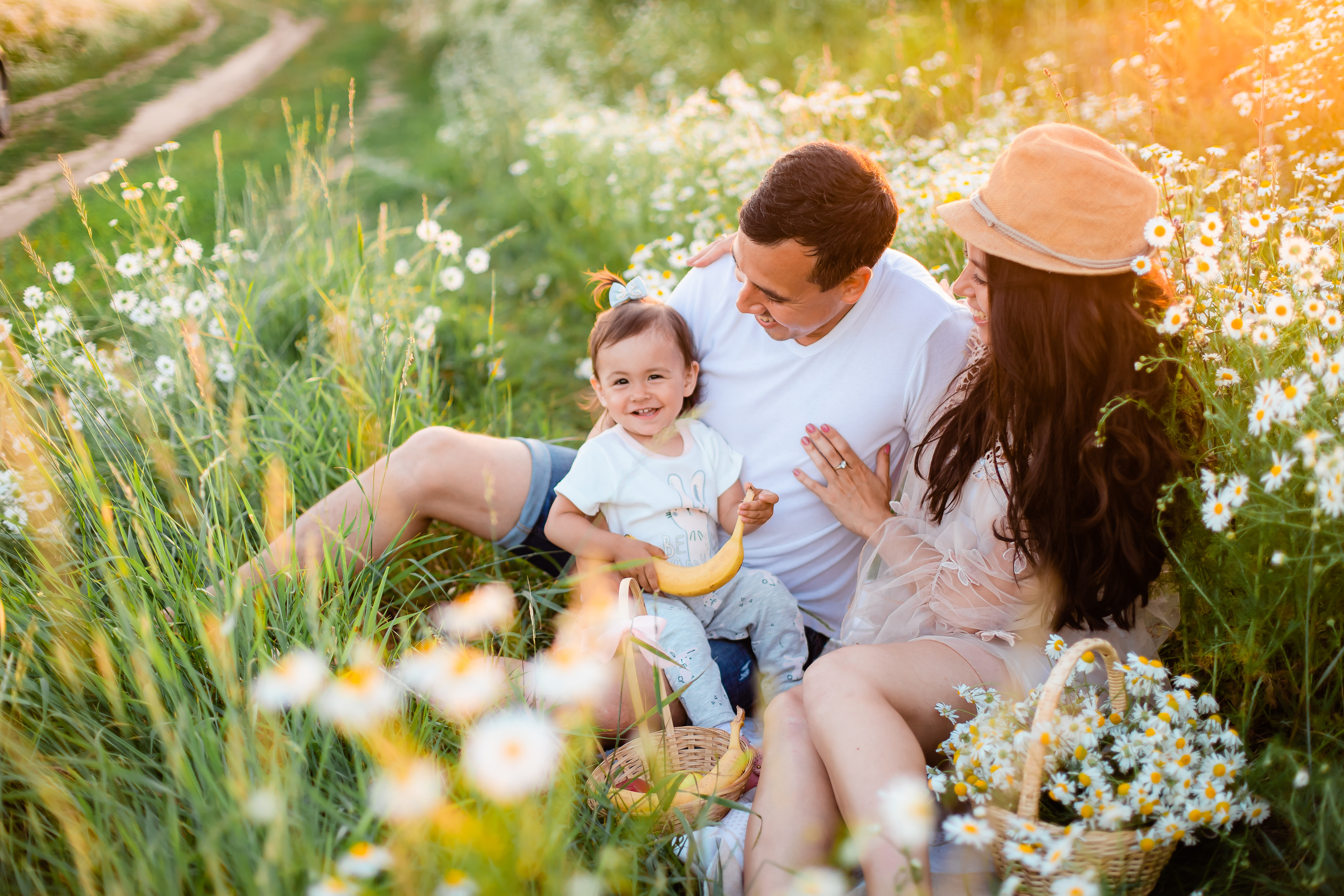 Прогулка в ромашковом поле. Семейный и свадебный фотограф в Чебоксарах и Новочебоксарске Ирина Юрь