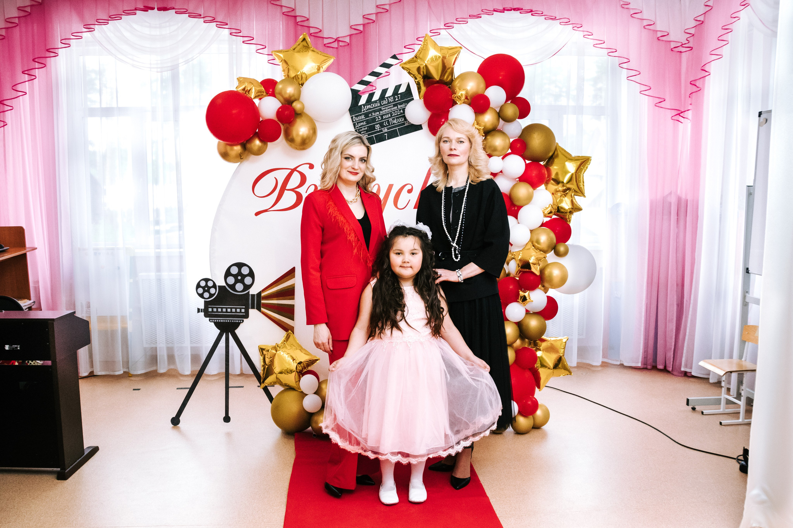 Фотограф на выпускной Детского сада Томск. Фотограф в Томске Дарья Пучкина