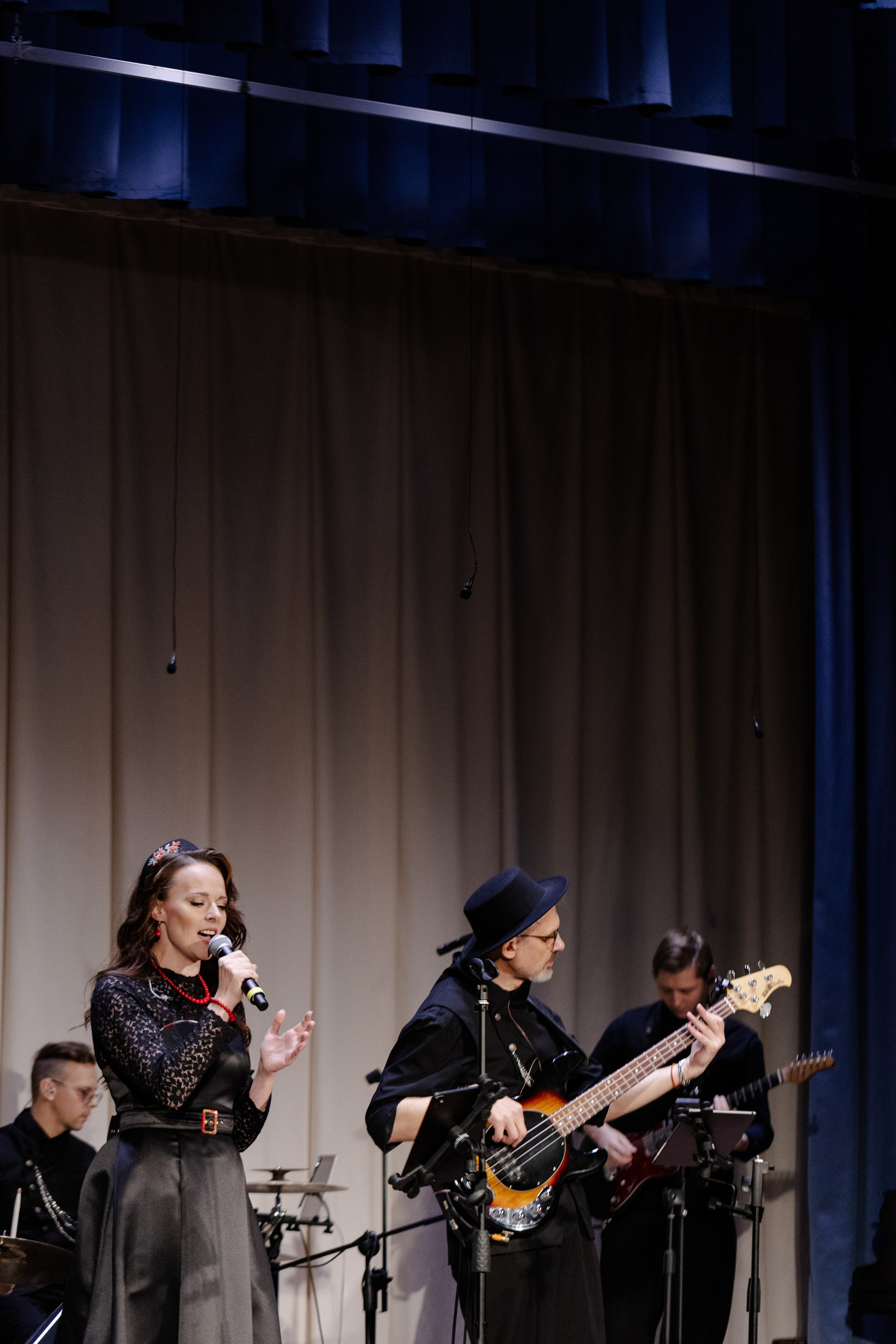 Сольный концерт 4.10. СУРОВЦЕВА project. Эстрадно-народный кавер-бэнд