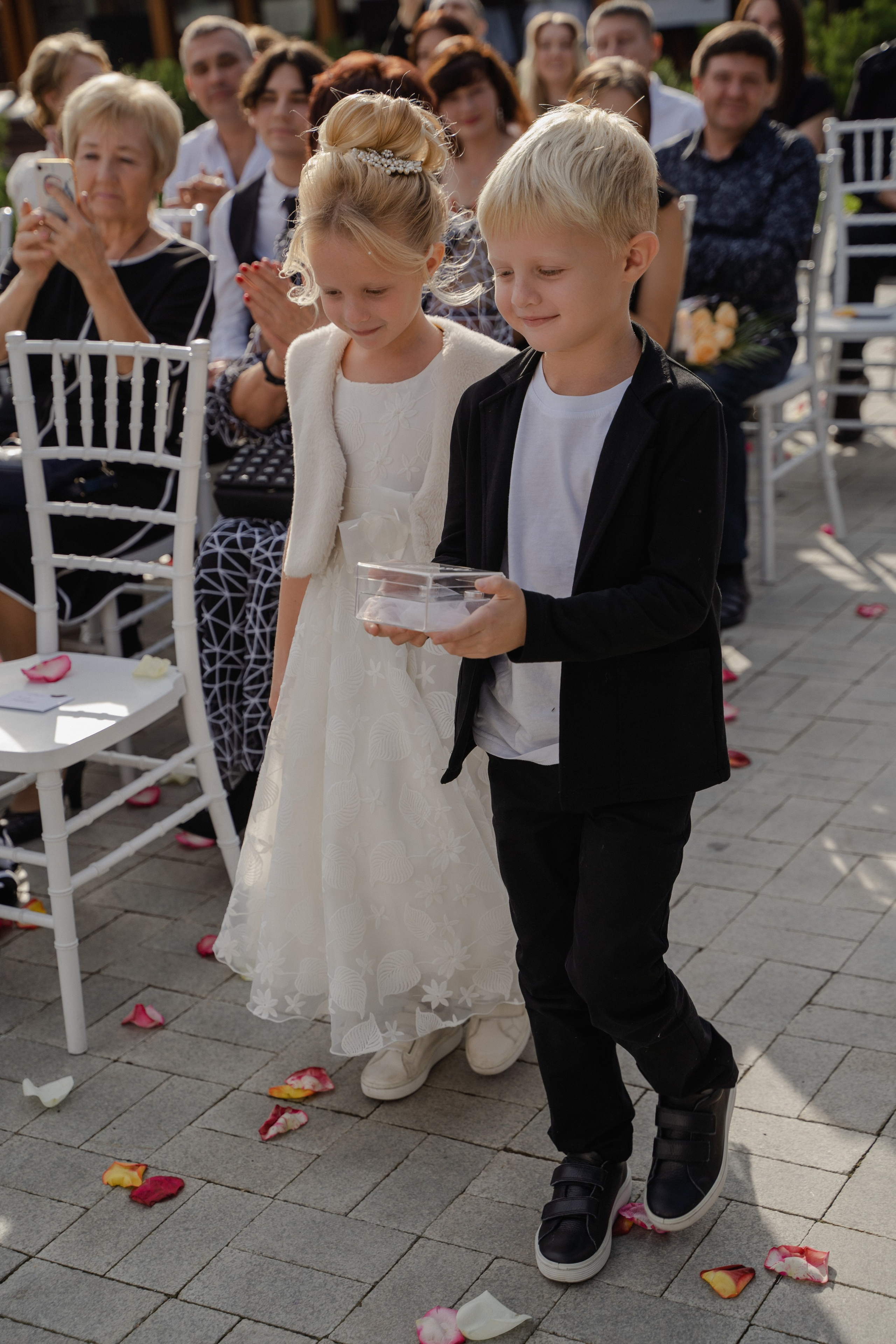 Любовь и Артур. Сосновый бор. Фотограф Аля Овчарова