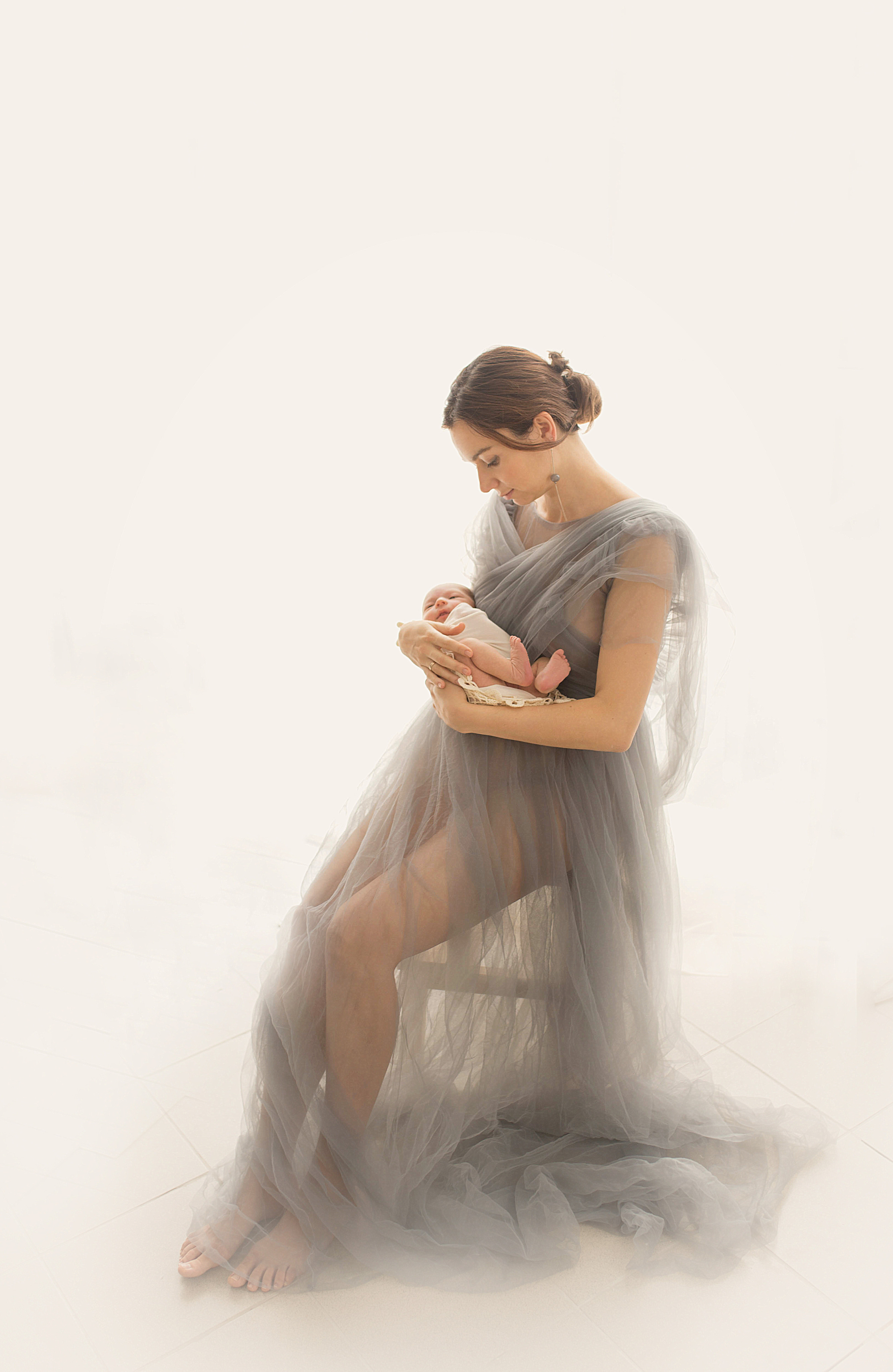 Мама и малыш. Фотограф новорождённых малышей и детский фотограф В Казани Лана Максим