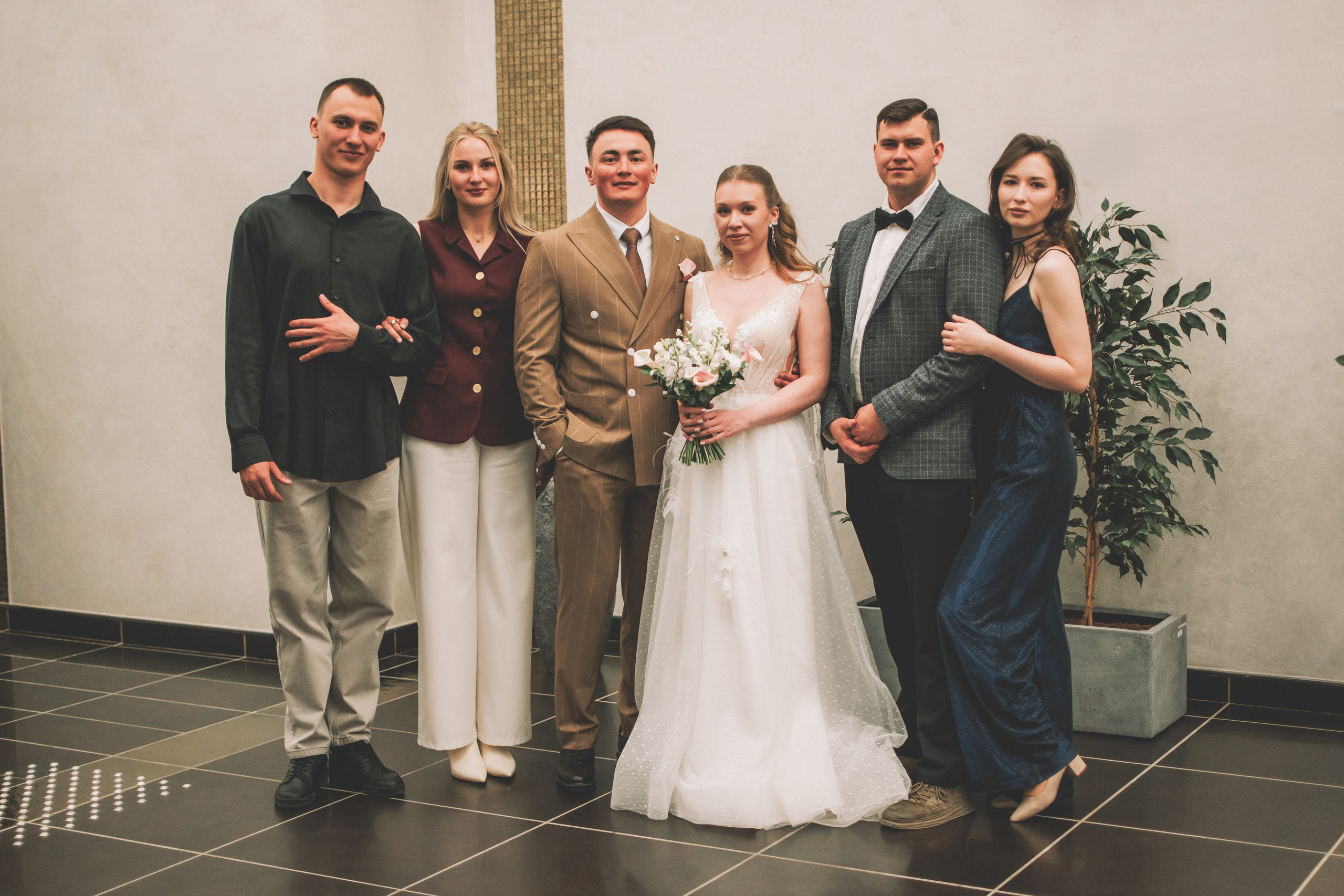 Альберт и Анастасия (Студийная фотосессия, роспись в ДК Нефтяник + фотосессия с гостями). Семейный и свадебный фотограф Губкинский и Ставрополь