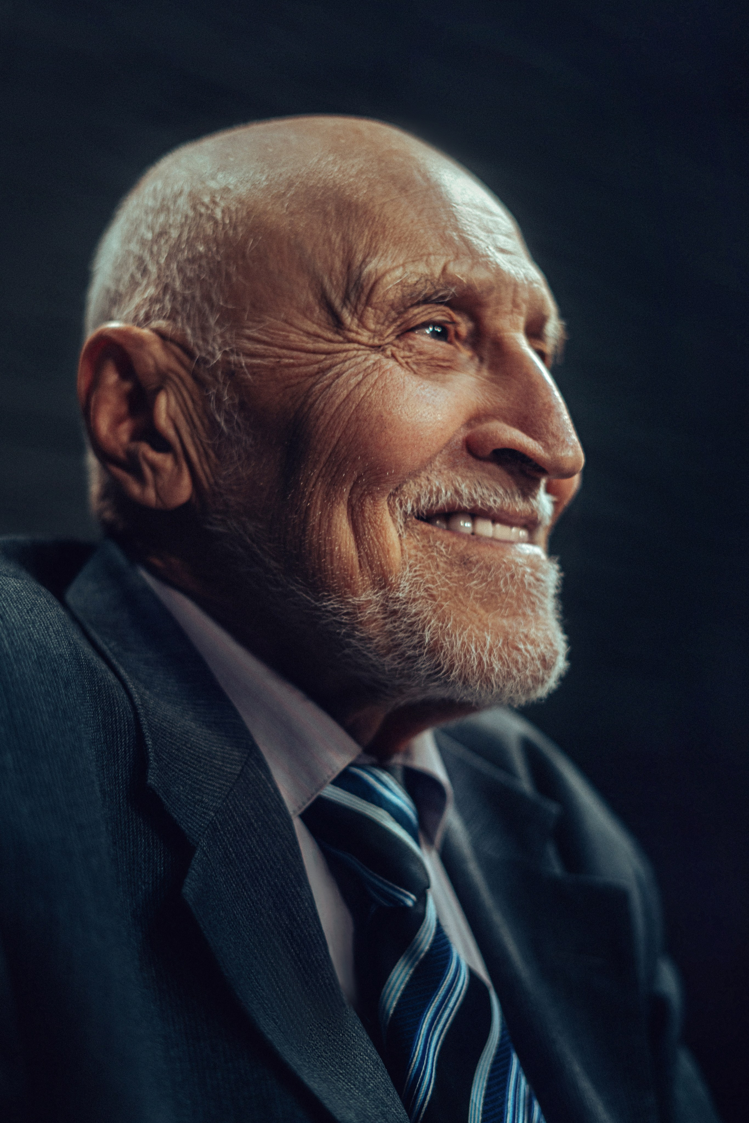 Business photoshoot. Portrait photographer Moscow, UAE, Oleg Koshmarov