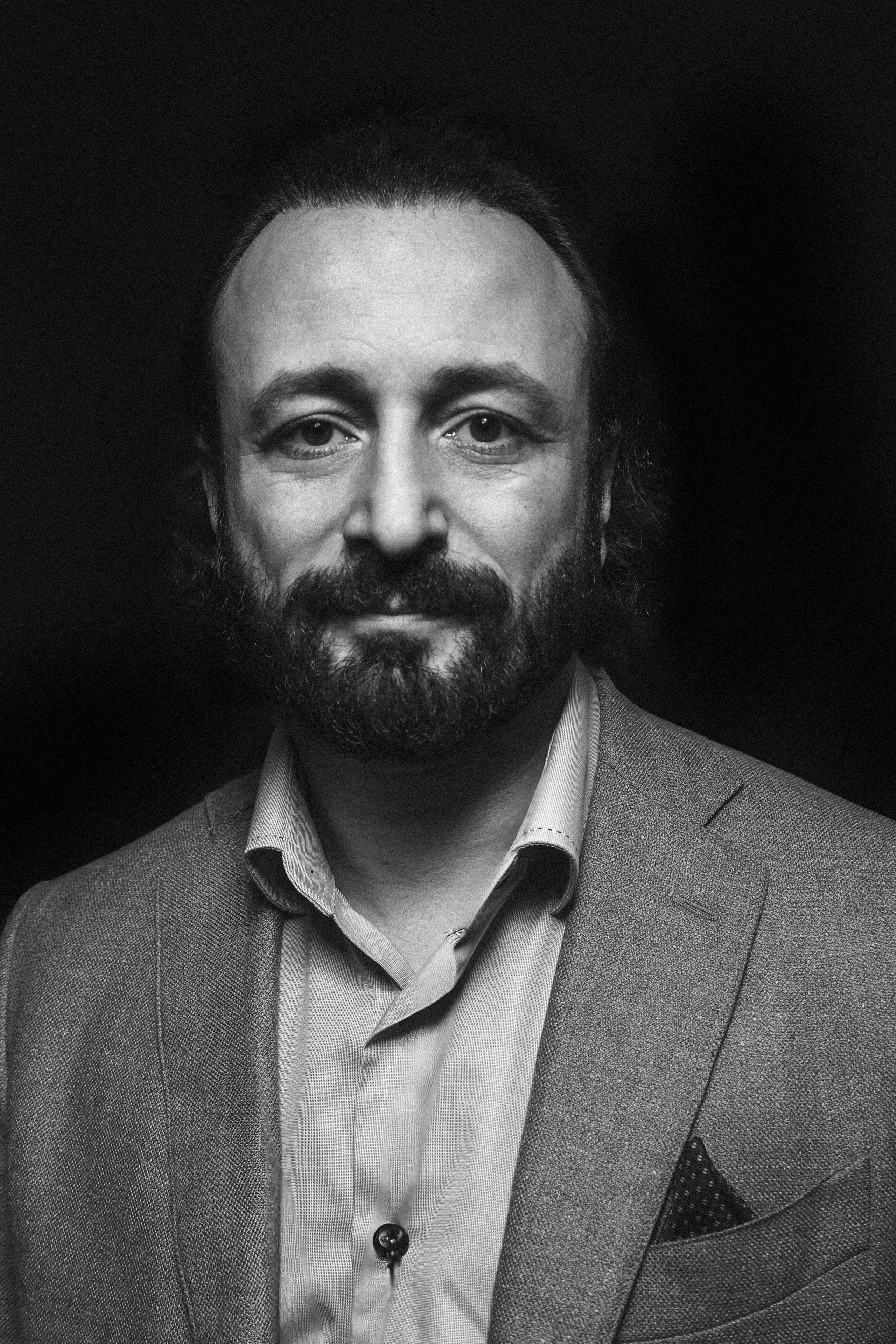 “Business portrait” Chief photographer Forbes premium shooting Dubai, Moscow. Portrait photographer Moscow, UAE, Oleg Koshmarov