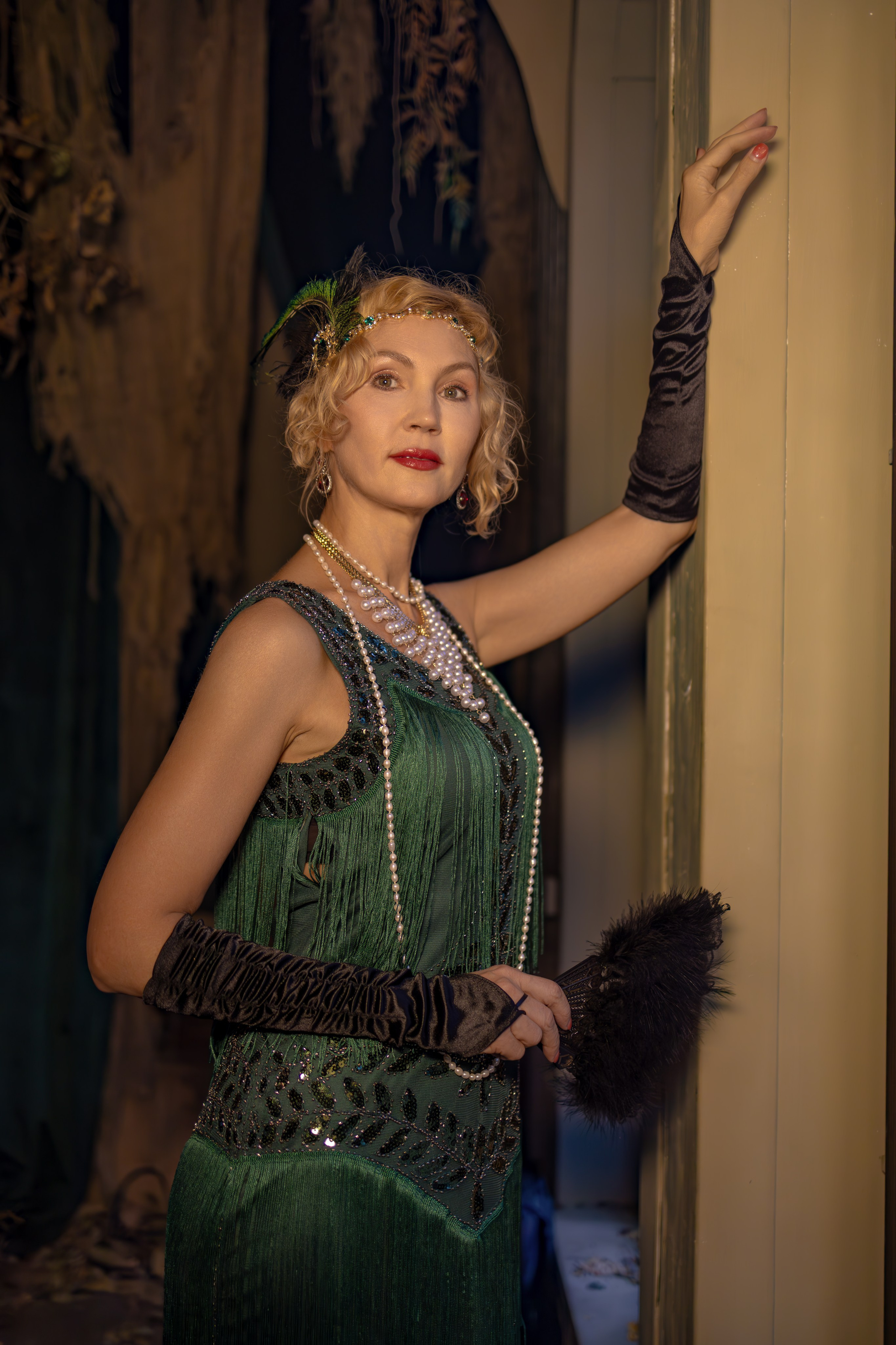 Оксана. Заброшенный театр. Репортажный, семейный и студийный фотограф в Москве Демин Алексей