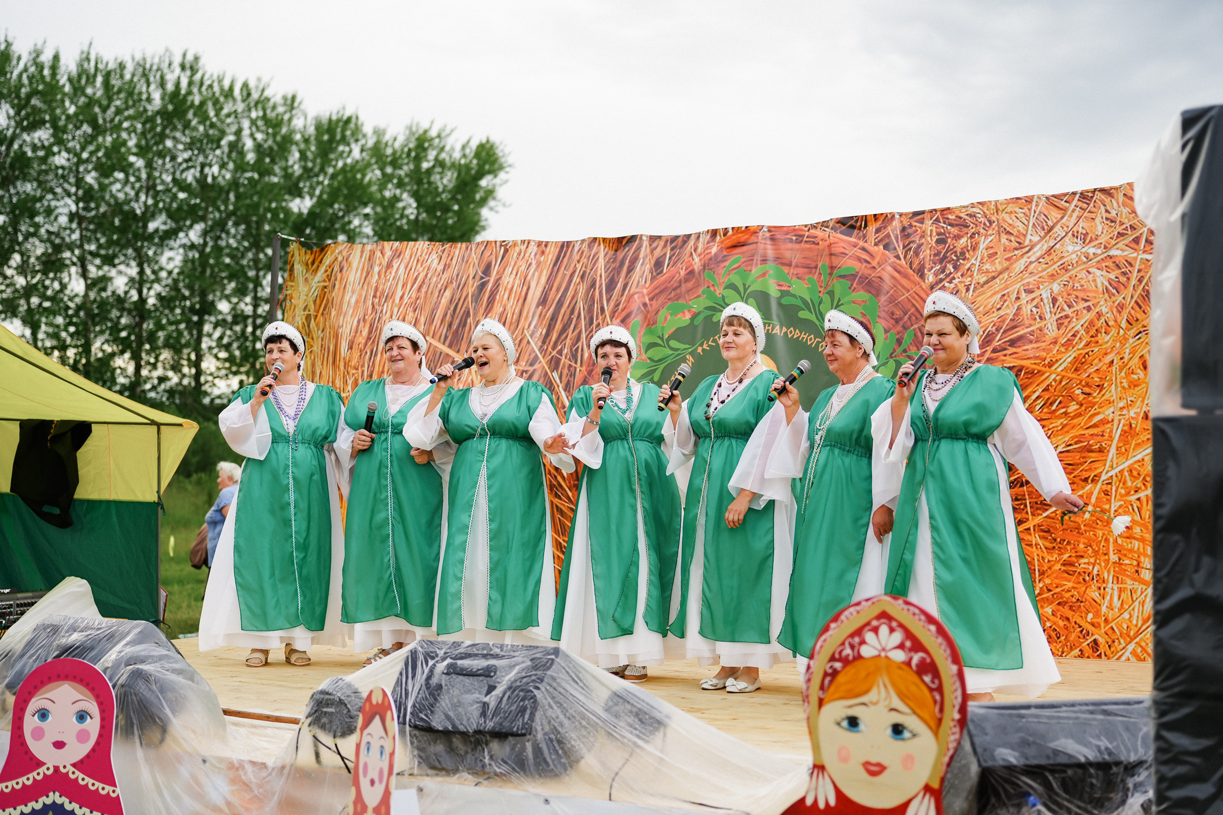 /РЕПОРТАЖ/ Фестиваль СЕНОВАЛ 01.07.2023 (Парфино). Свадебный фотограф Великий Новгород Станислав Кособудский