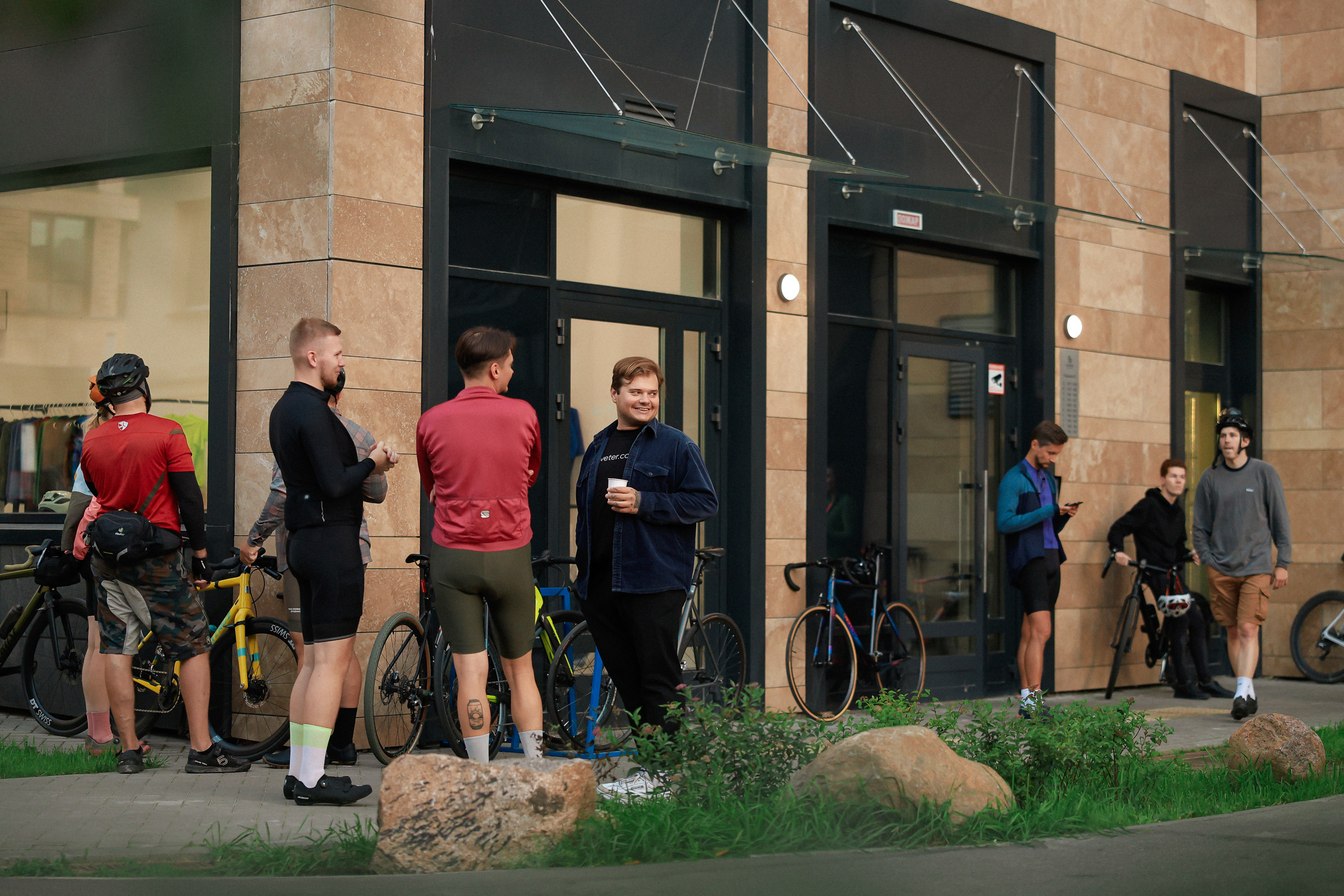 /РЕПОРТАЖ/ Вечерний заезд VETER.CC. 2023. Свадебный фотограф Великий Новгород Станислав Кособудский