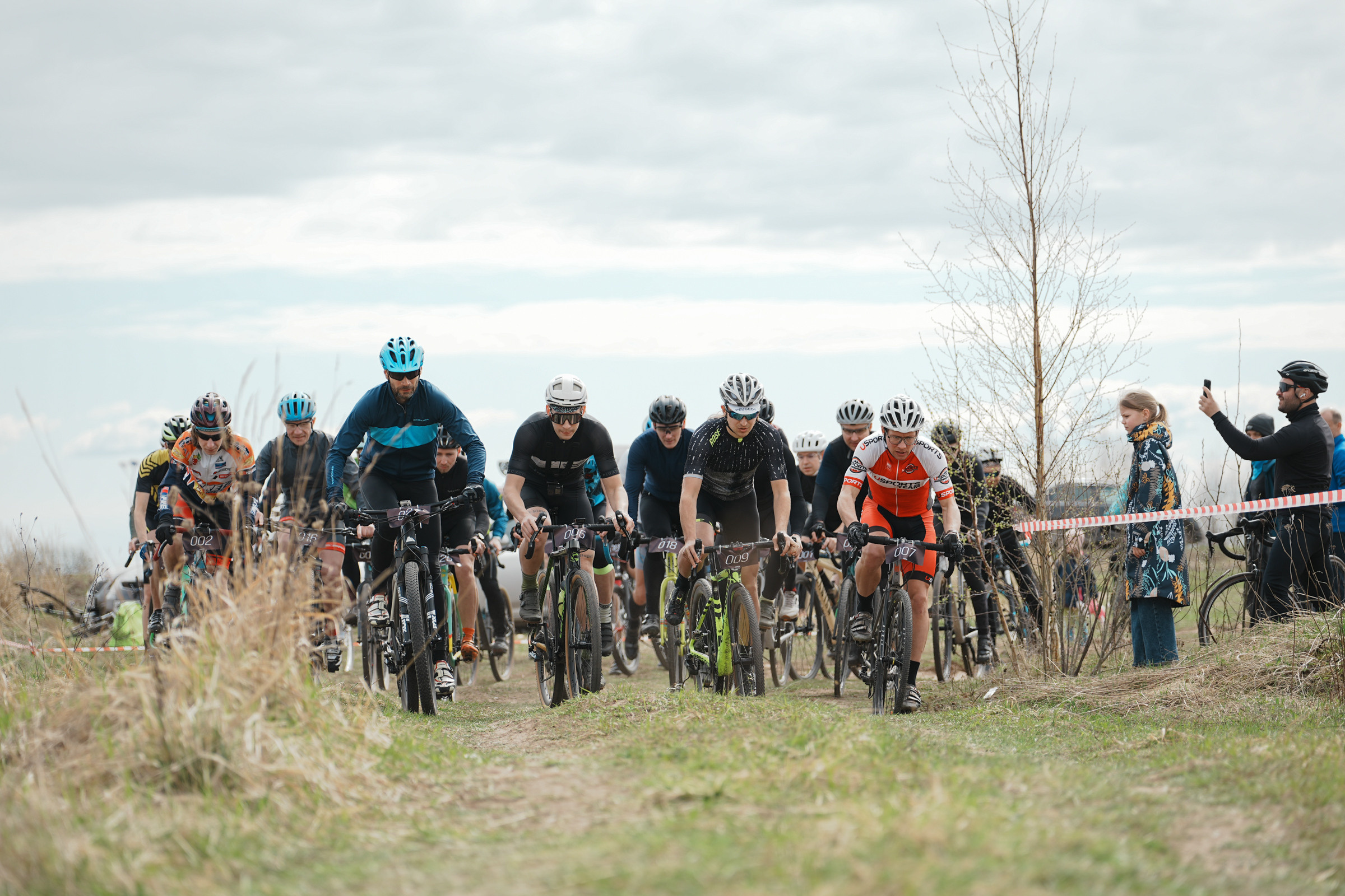 /РЕПОРТАЖ/ Велогонка «ТИПА-ЦИКЛОКРОСС-1» 22.04.2023. Свадебный фотограф Великий Новгород Станислав Кособудский