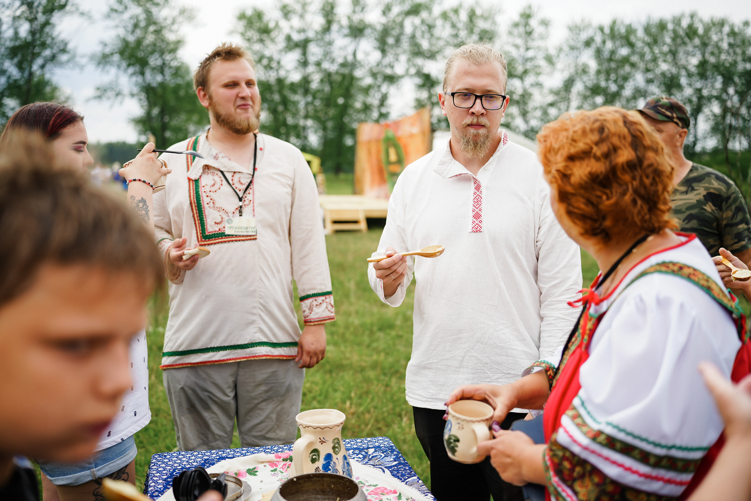 /РЕПОРТАЖ/ Фестиваль СЕНОВАЛ 01.07.2023 (Парфино). Свадебный фотограф Великий Новгород Станислав Кособудский